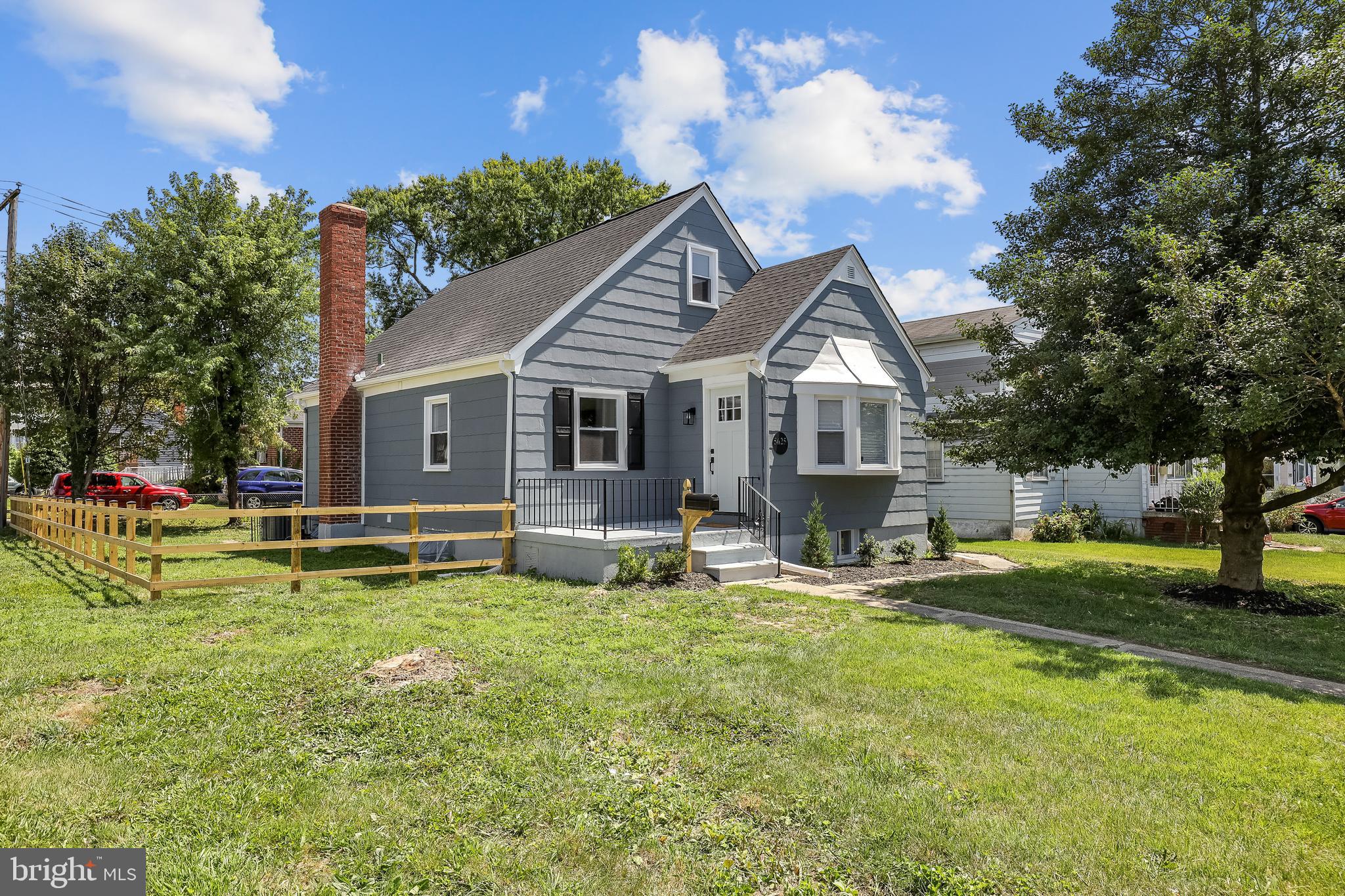 CHRISTOPHER - Residential