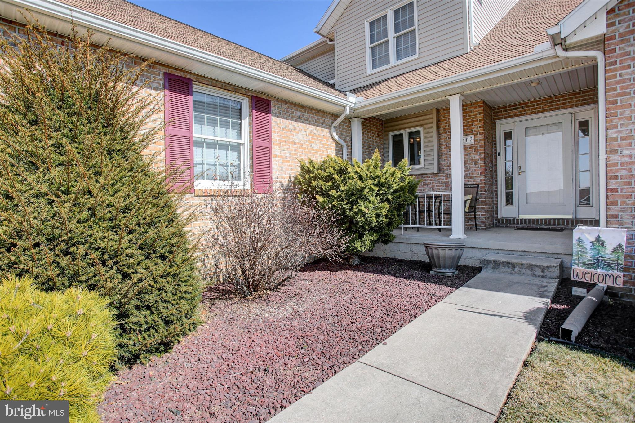 7107 FAIRWAY DRIVE S