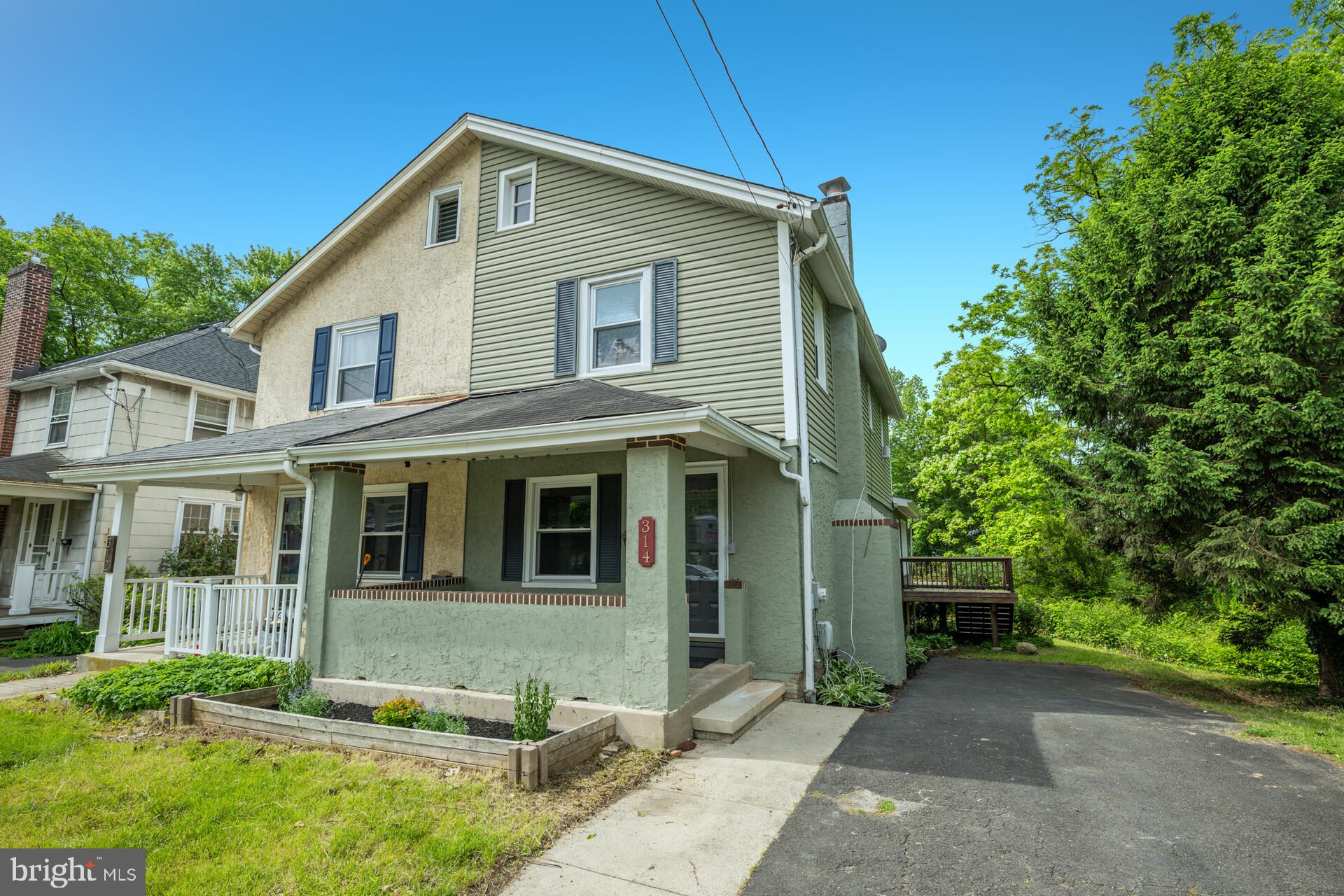314 W GLENSIDE AVENUE