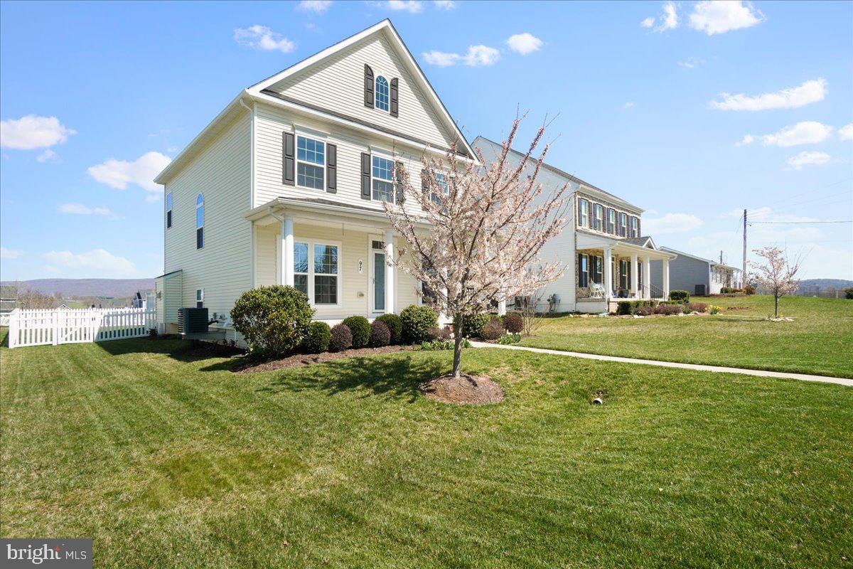 MIDDLETOWN GLEN - Residential