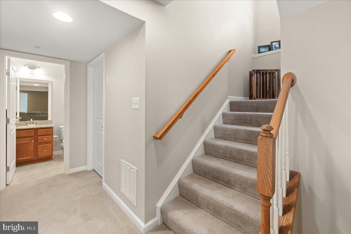 MIDDLETOWN GLEN - Residential