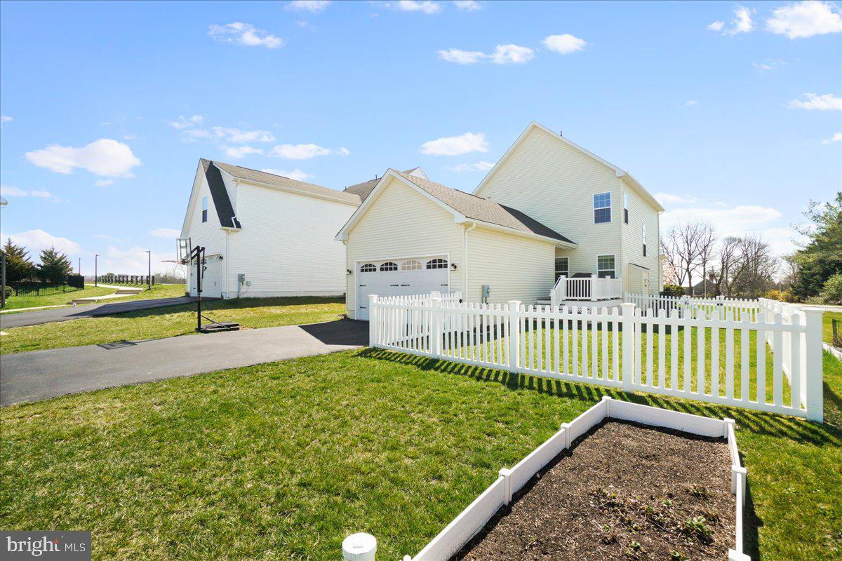 MIDDLETOWN GLEN - Residential