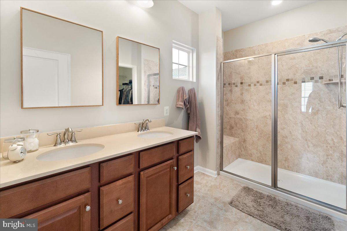 MIDDLETOWN GLEN - Residential