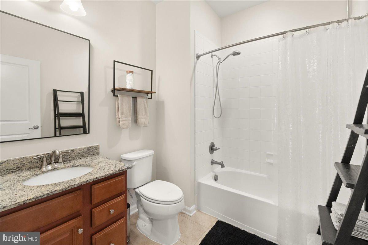 MIDDLETOWN GLEN - Residential