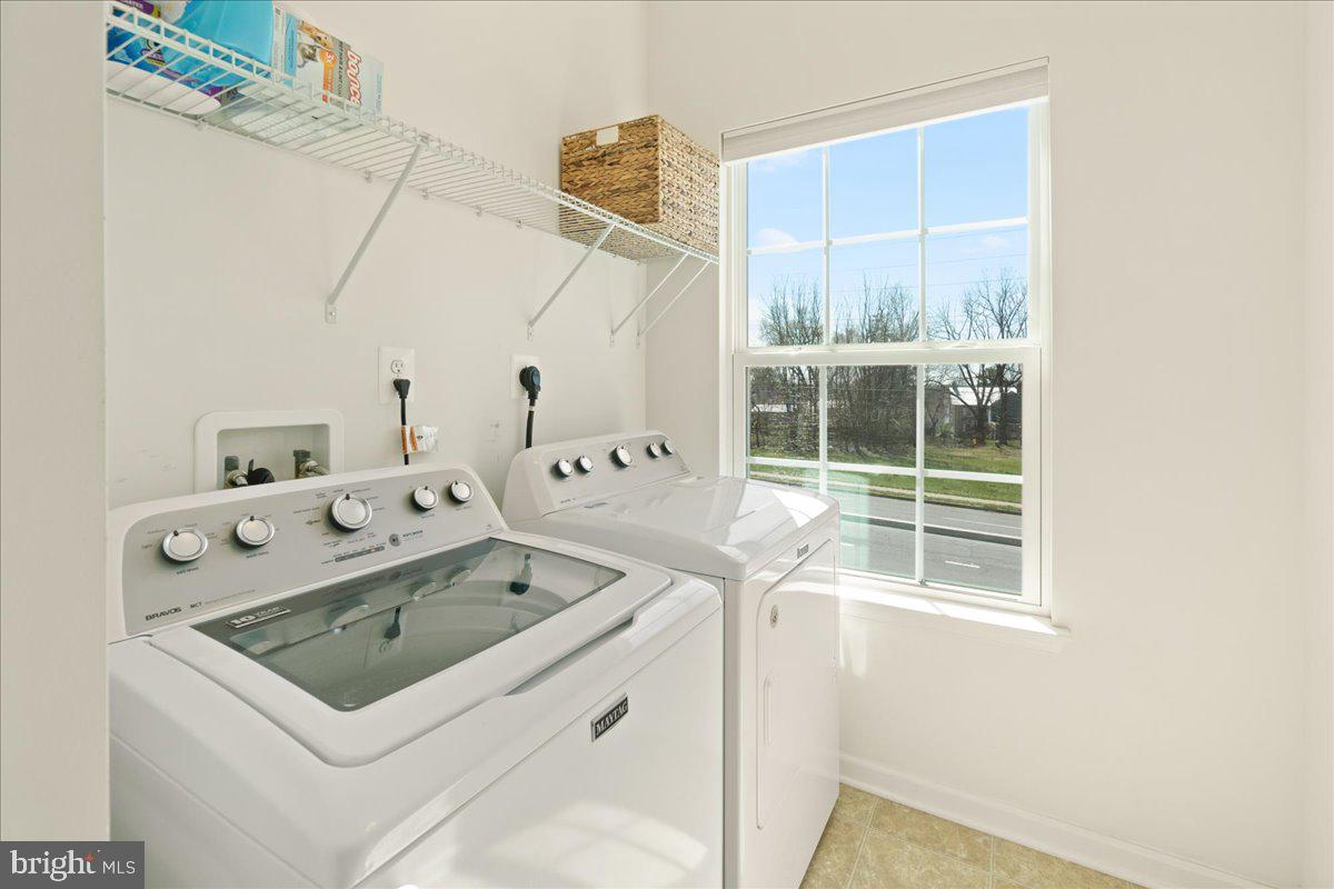 MIDDLETOWN GLEN - Residential