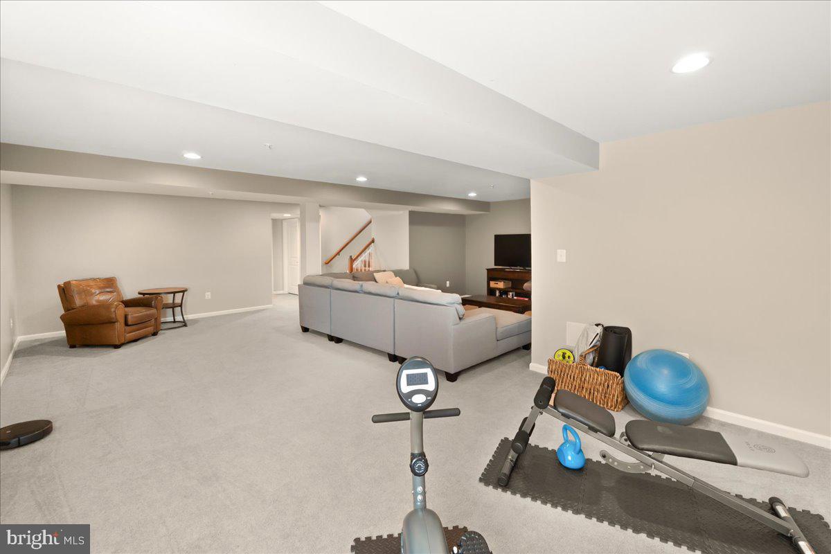 MIDDLETOWN GLEN - Residential