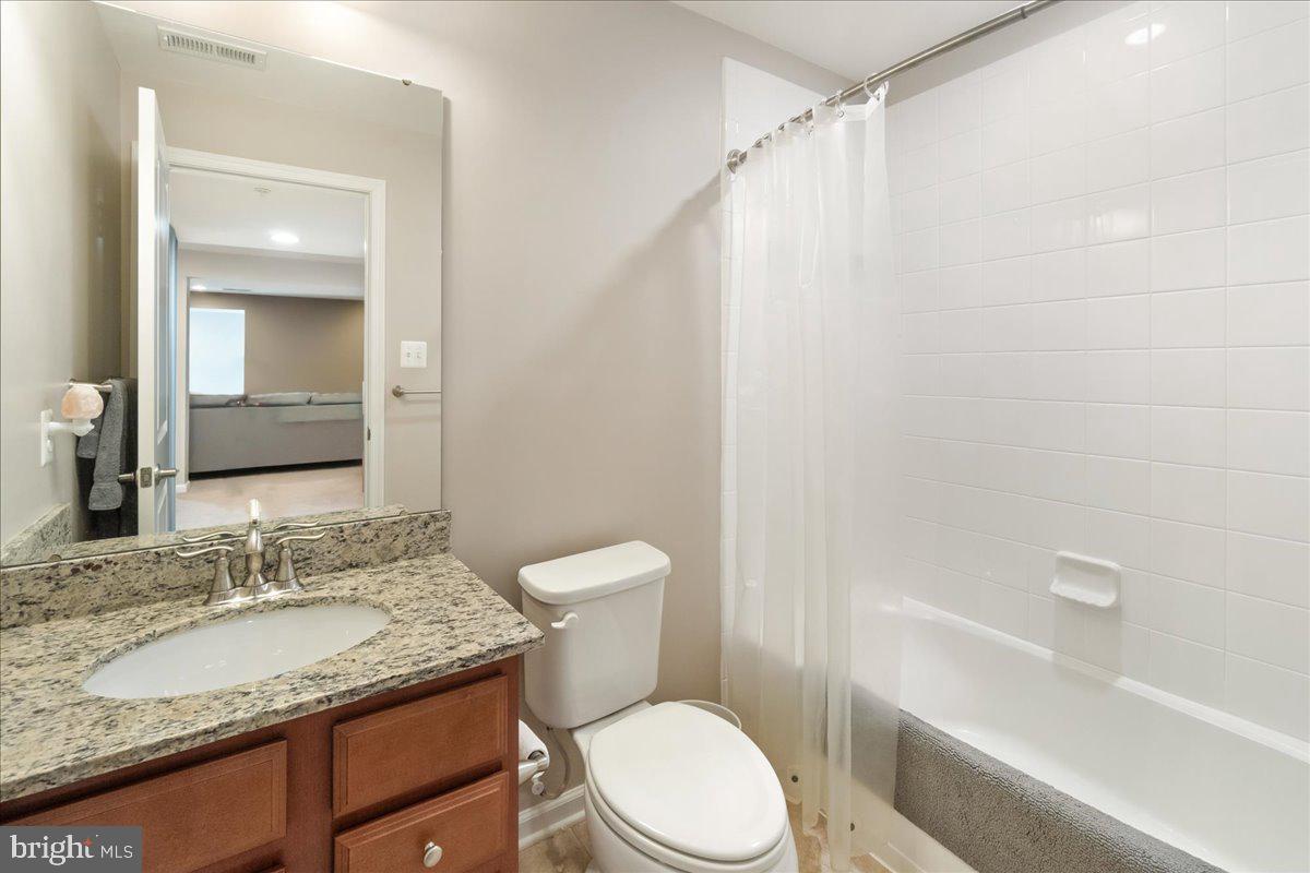 MIDDLETOWN GLEN - Residential