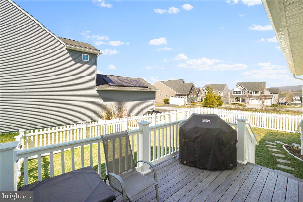 MIDDLETOWN GLEN - Residential