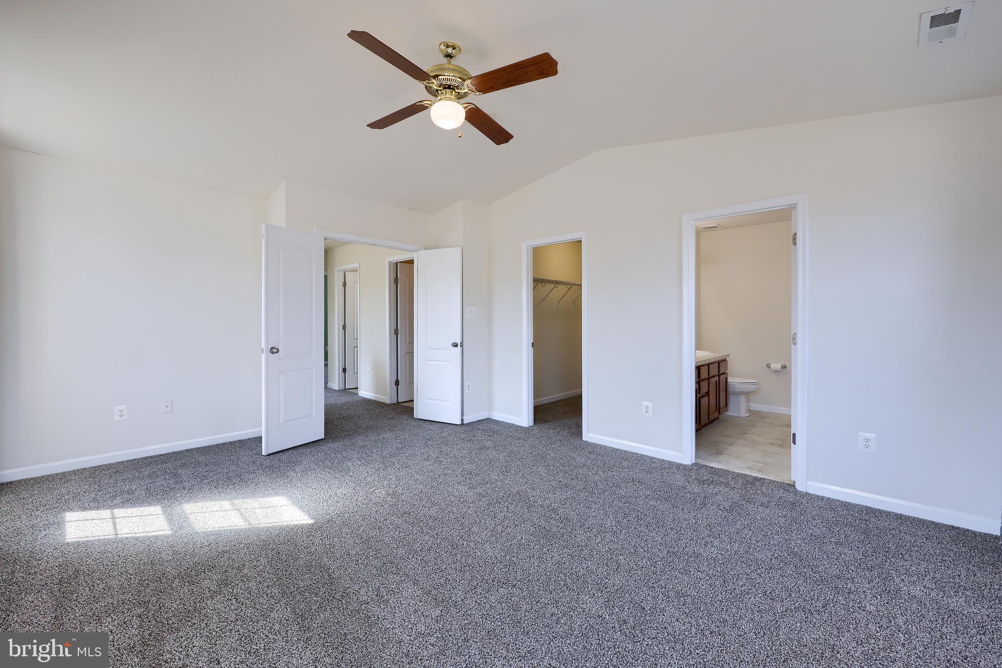 IRON BRIDGE LANDING - Residential