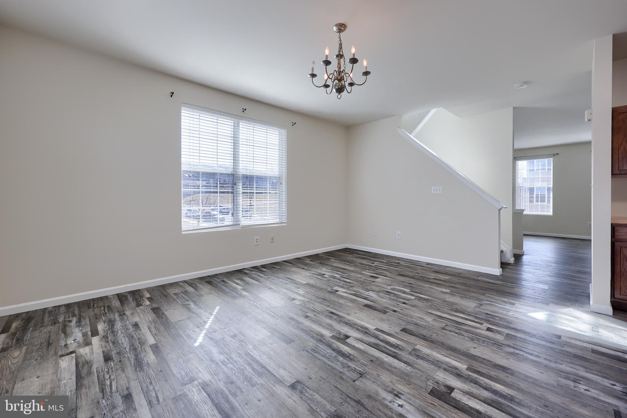 IRON BRIDGE LANDING - Residential