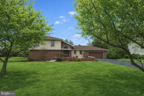 2729 SPARROW DRIVE YORK PA 17408