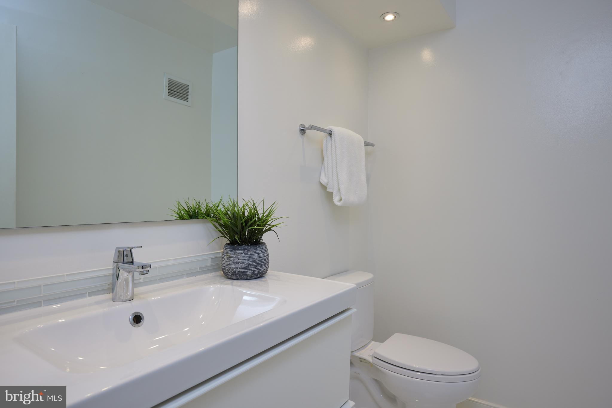 FRIENDSHIP HEIGHTS - Residential