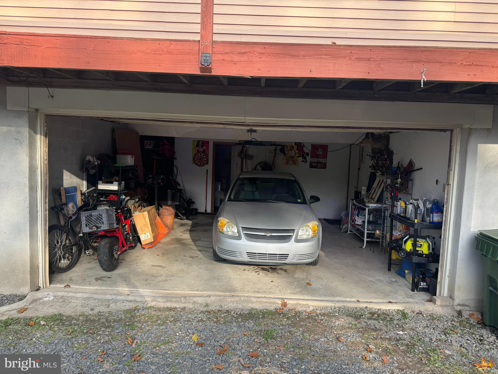 LAKE WYNONAH - Residential