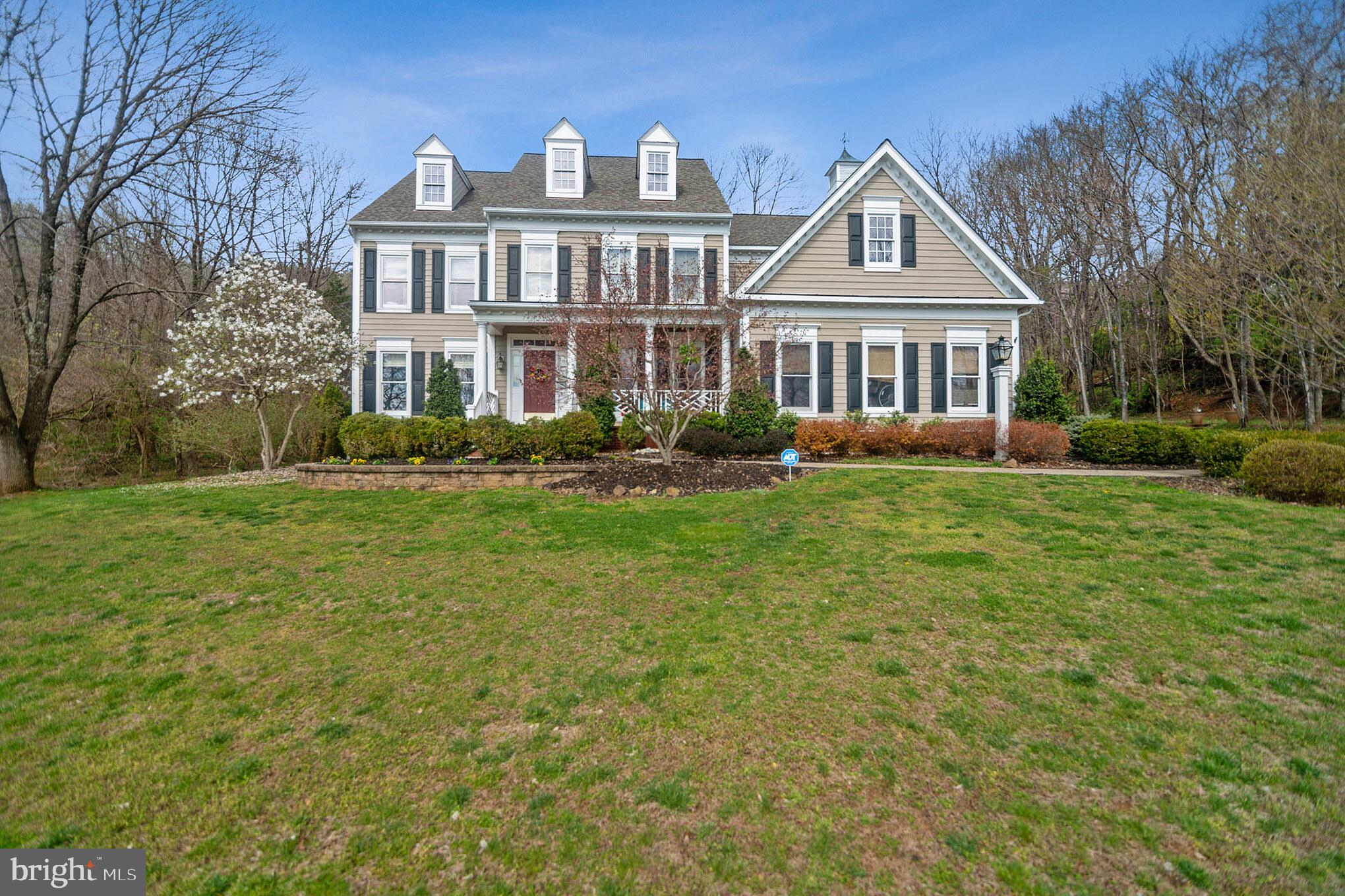 HUNTSMANS RIDGE - Residential