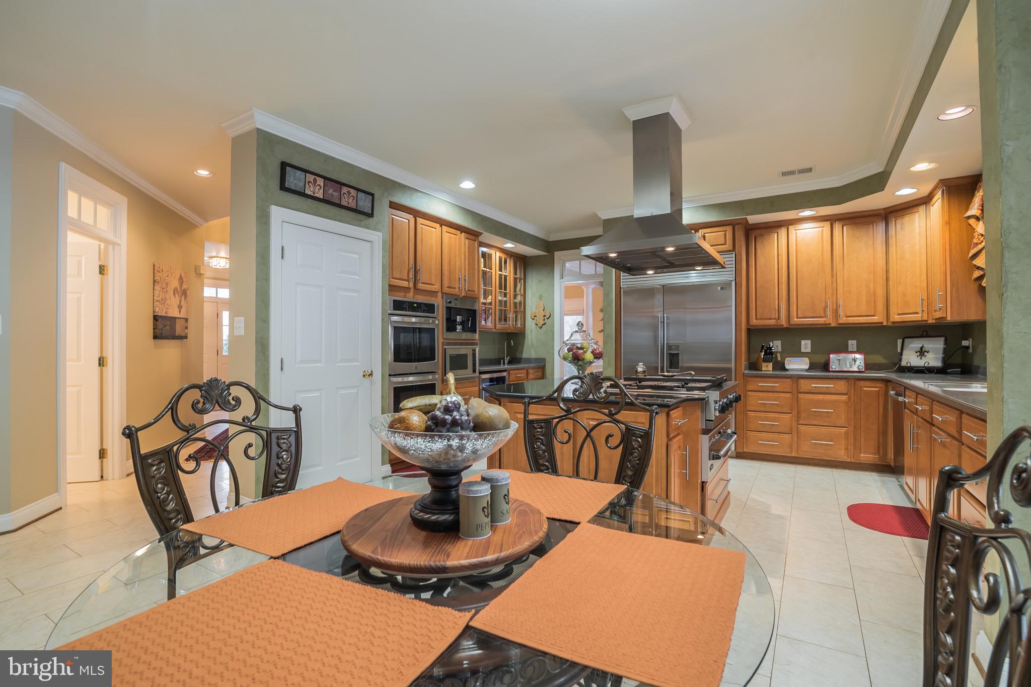 HUNTSMANS RIDGE - Residential