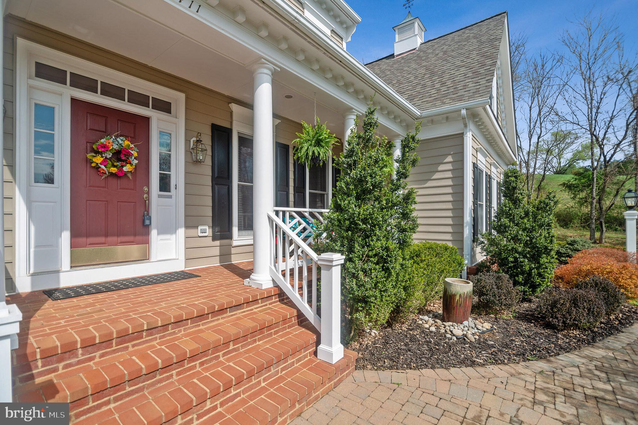 HUNTSMANS RIDGE - Residential