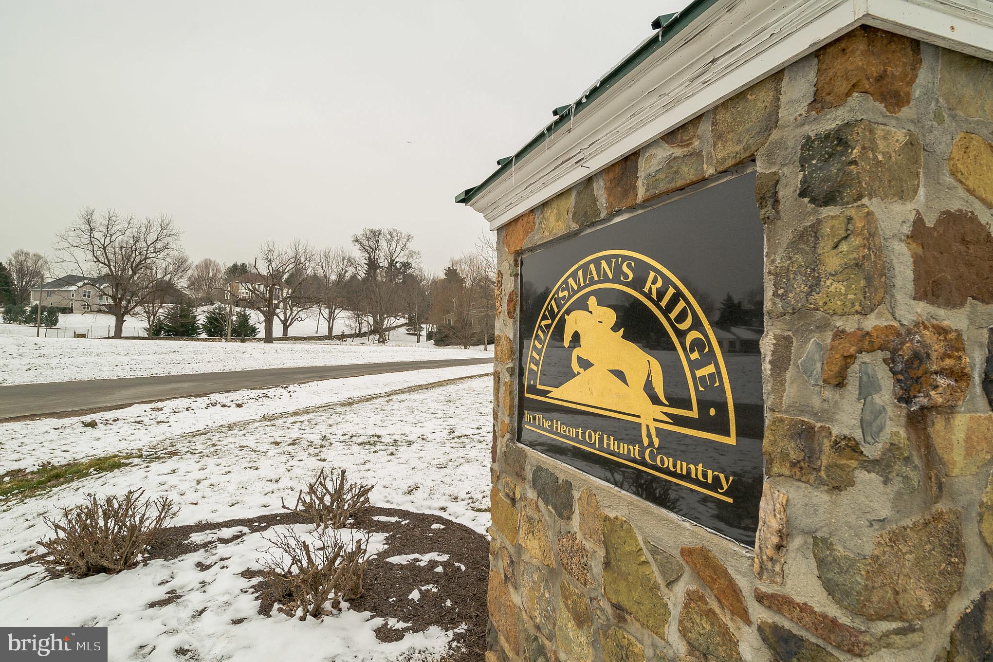 HUNTSMANS RIDGE - Residential