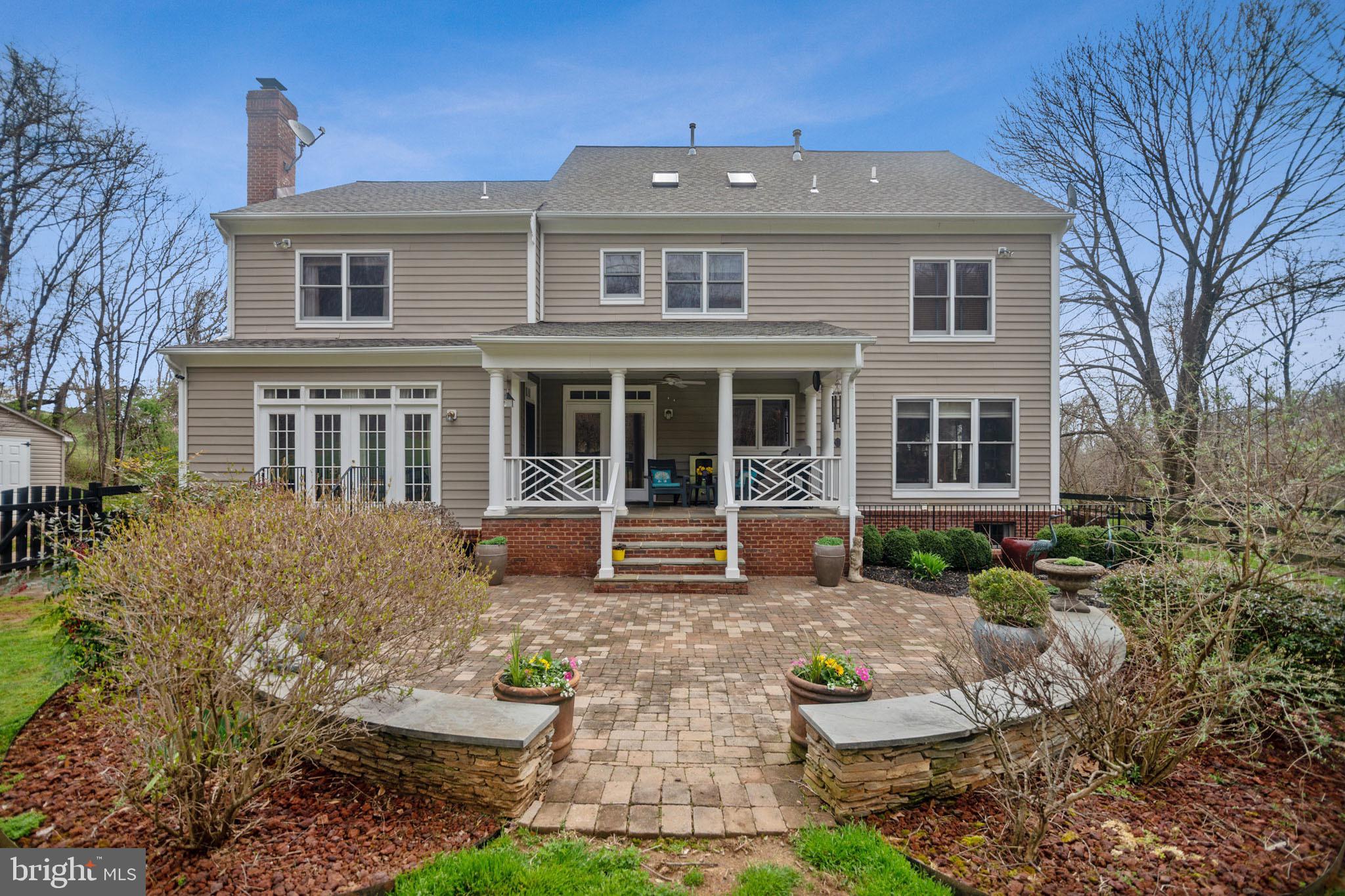 HUNTSMANS RIDGE - Residential