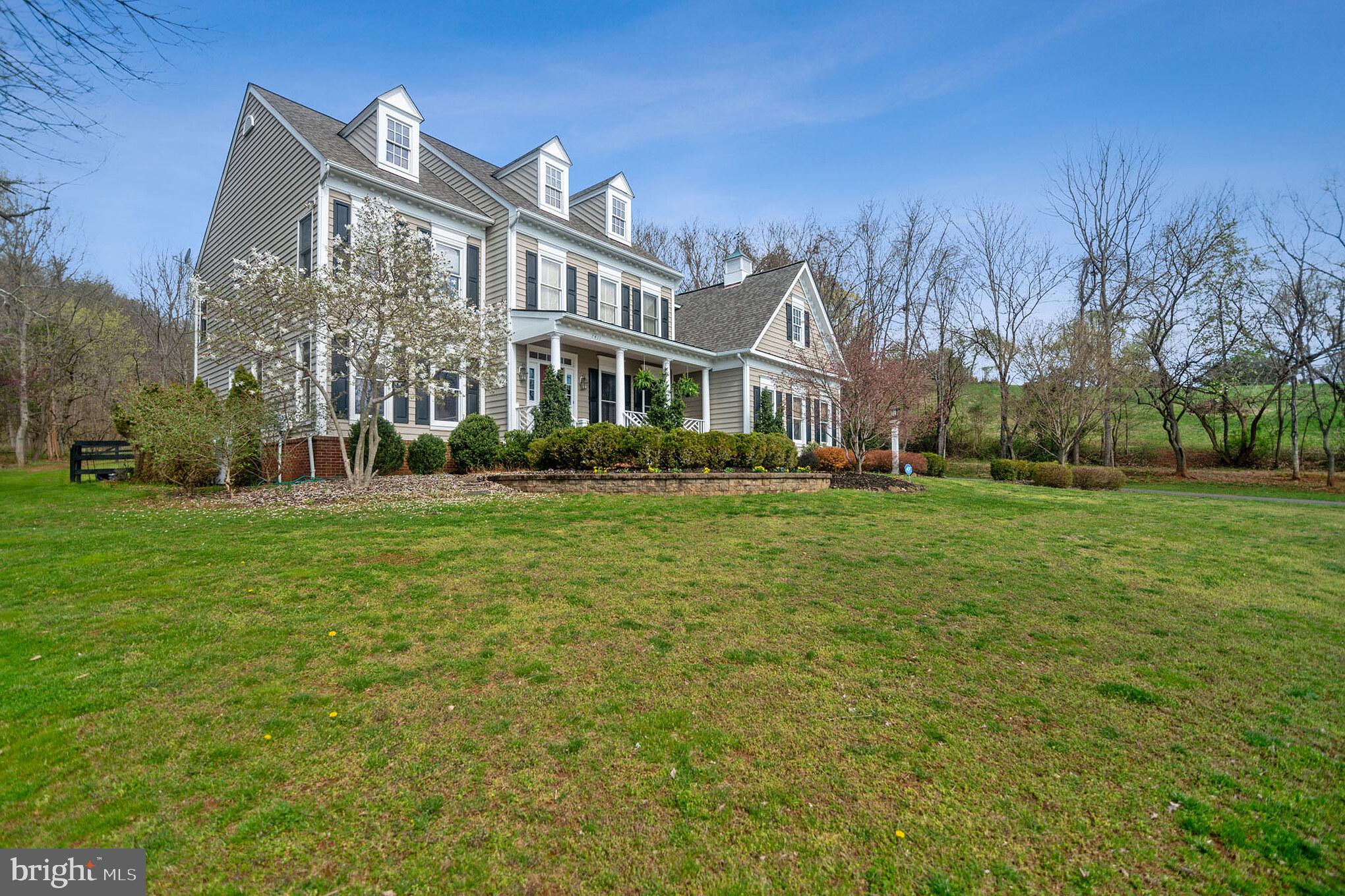 HUNTSMANS RIDGE - Residential