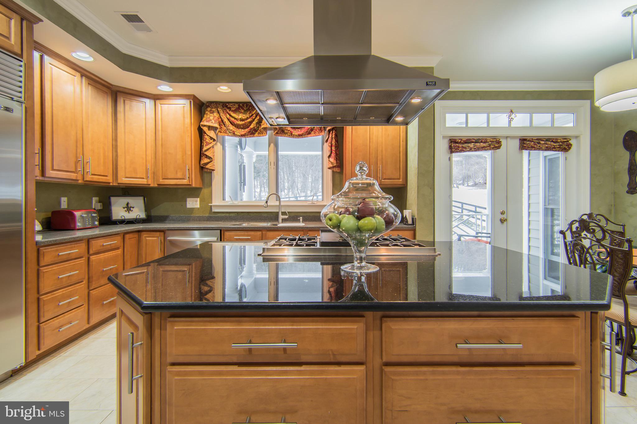 HUNTSMANS RIDGE - Residential