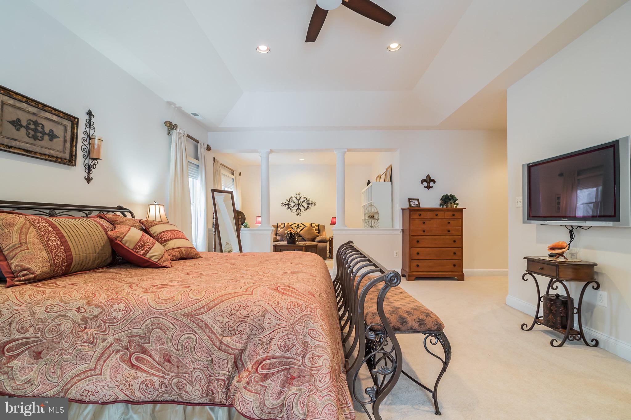 HUNTSMANS RIDGE - Residential