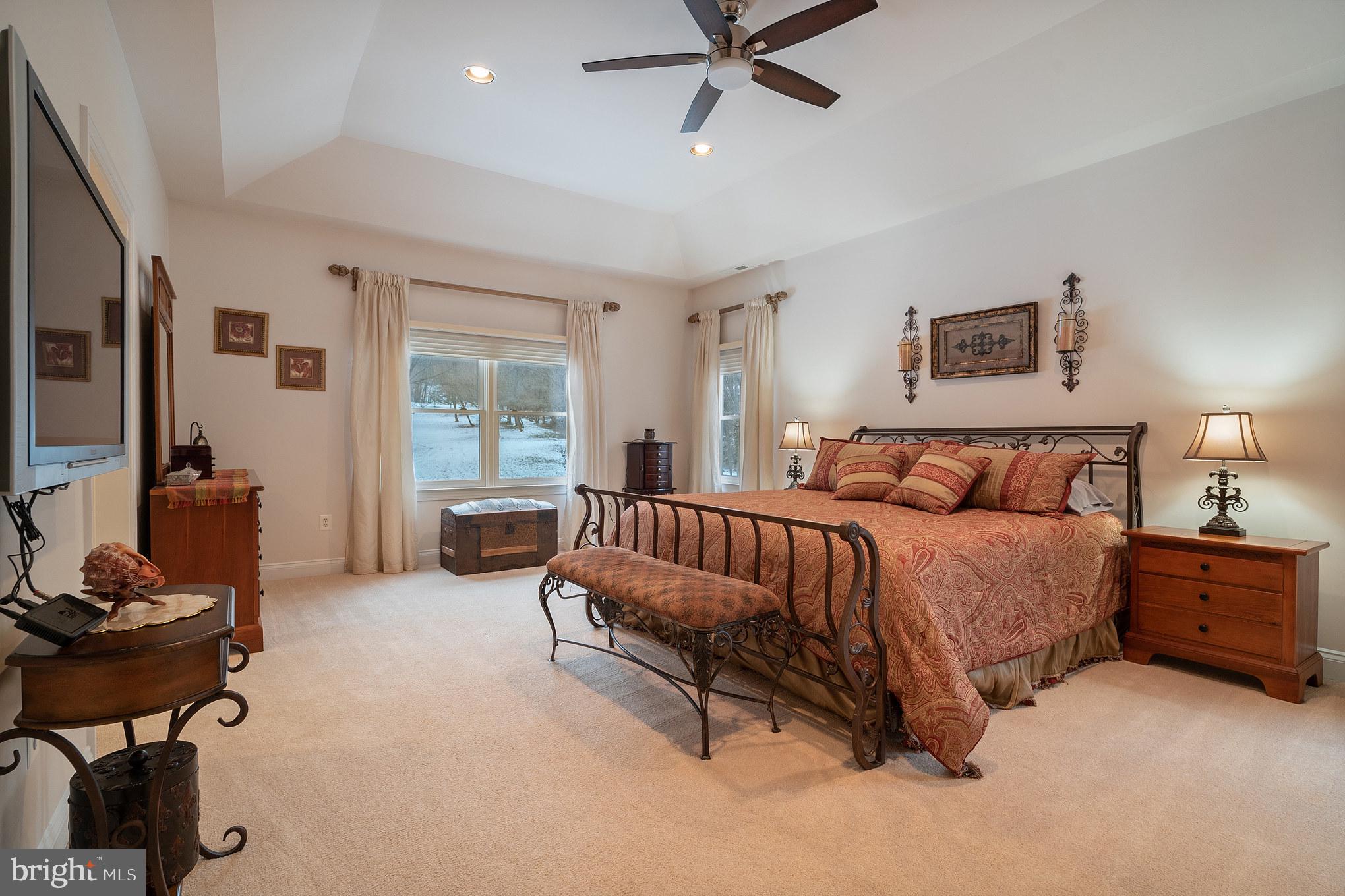 HUNTSMANS RIDGE - Residential