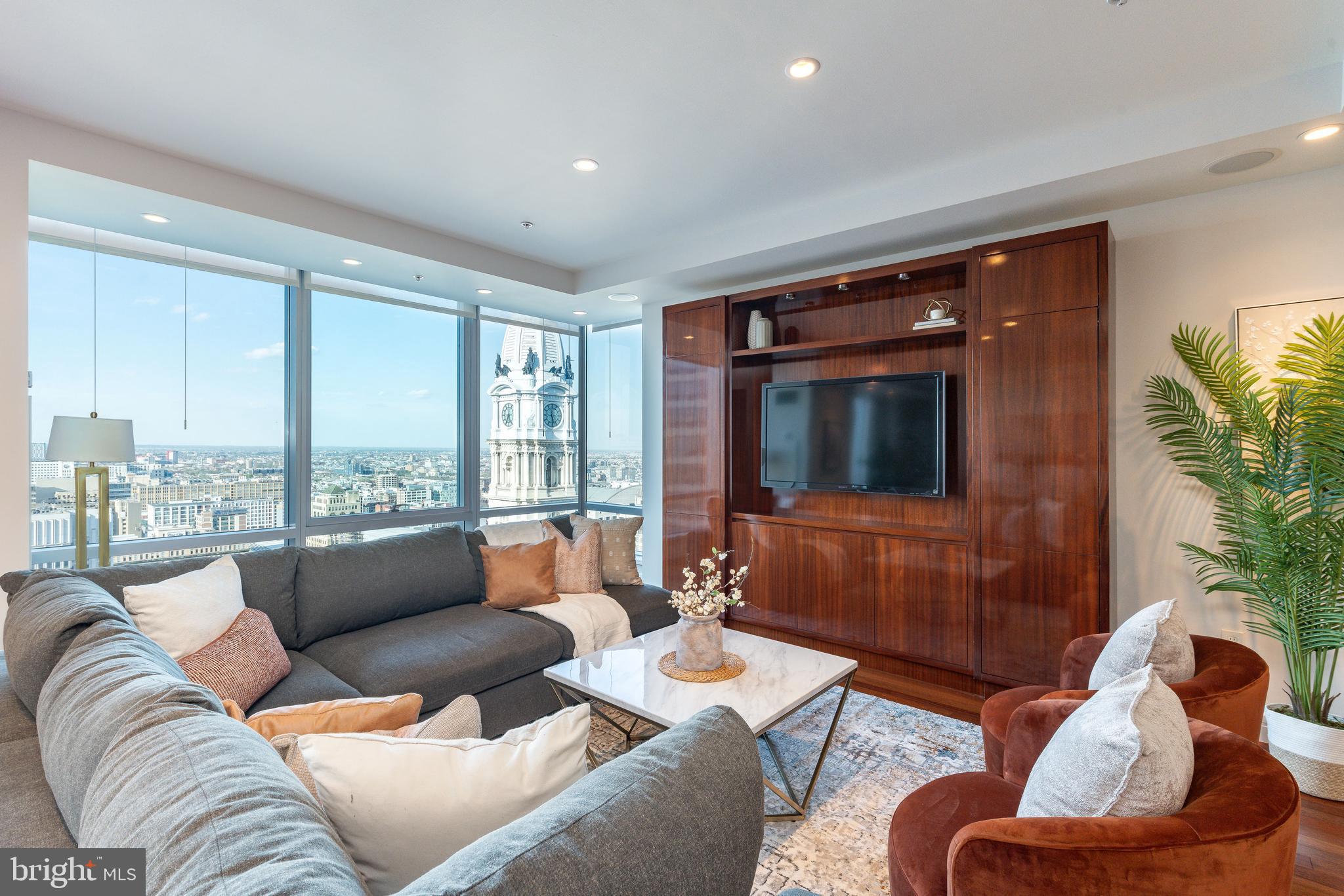 CENTER CITY - Residential