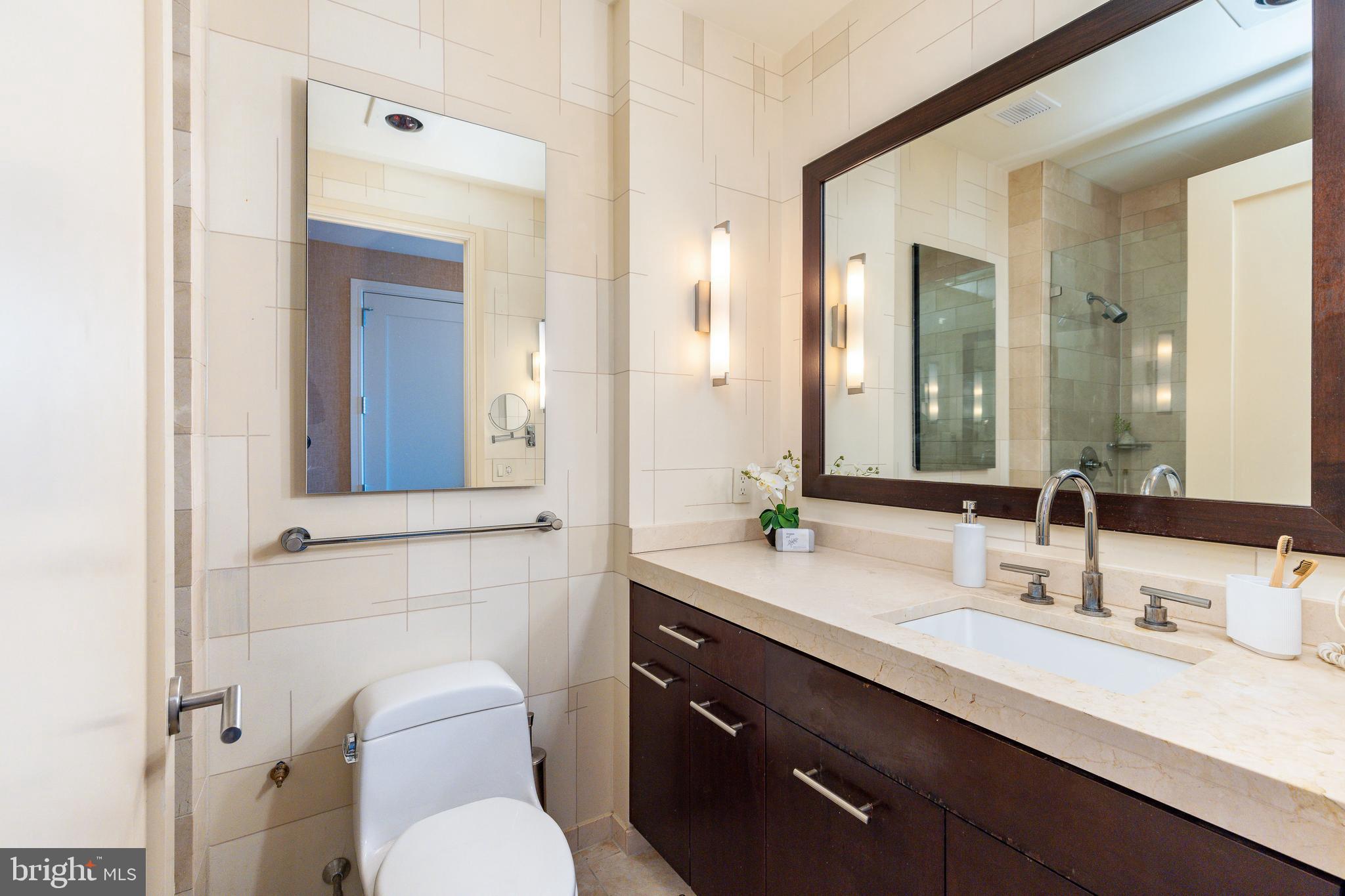 CENTER CITY - Residential