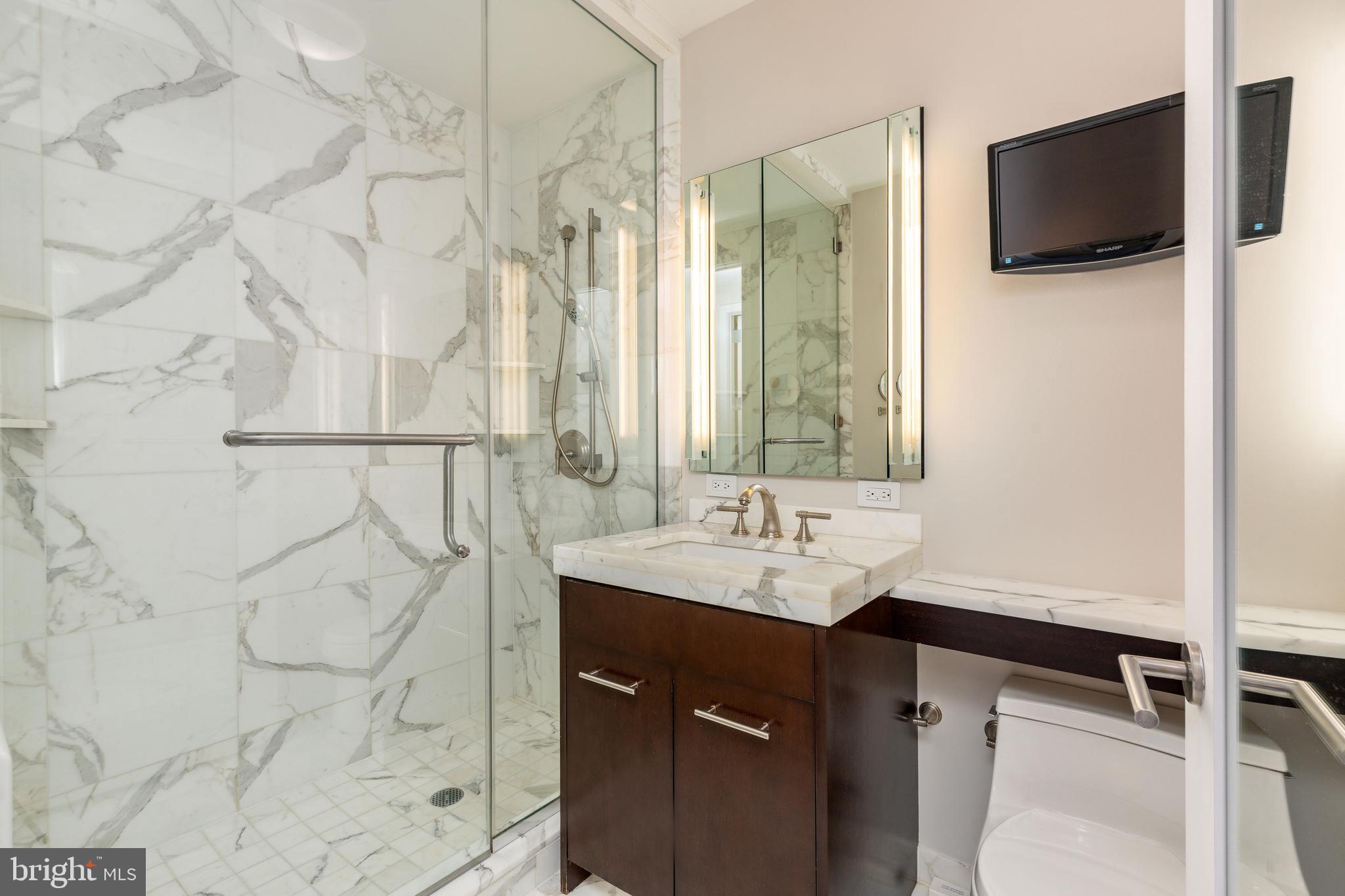 CENTER CITY - Residential