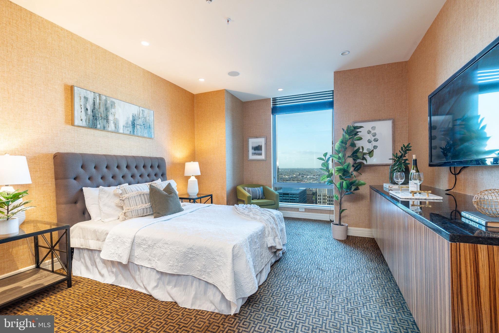 CENTER CITY - Residential