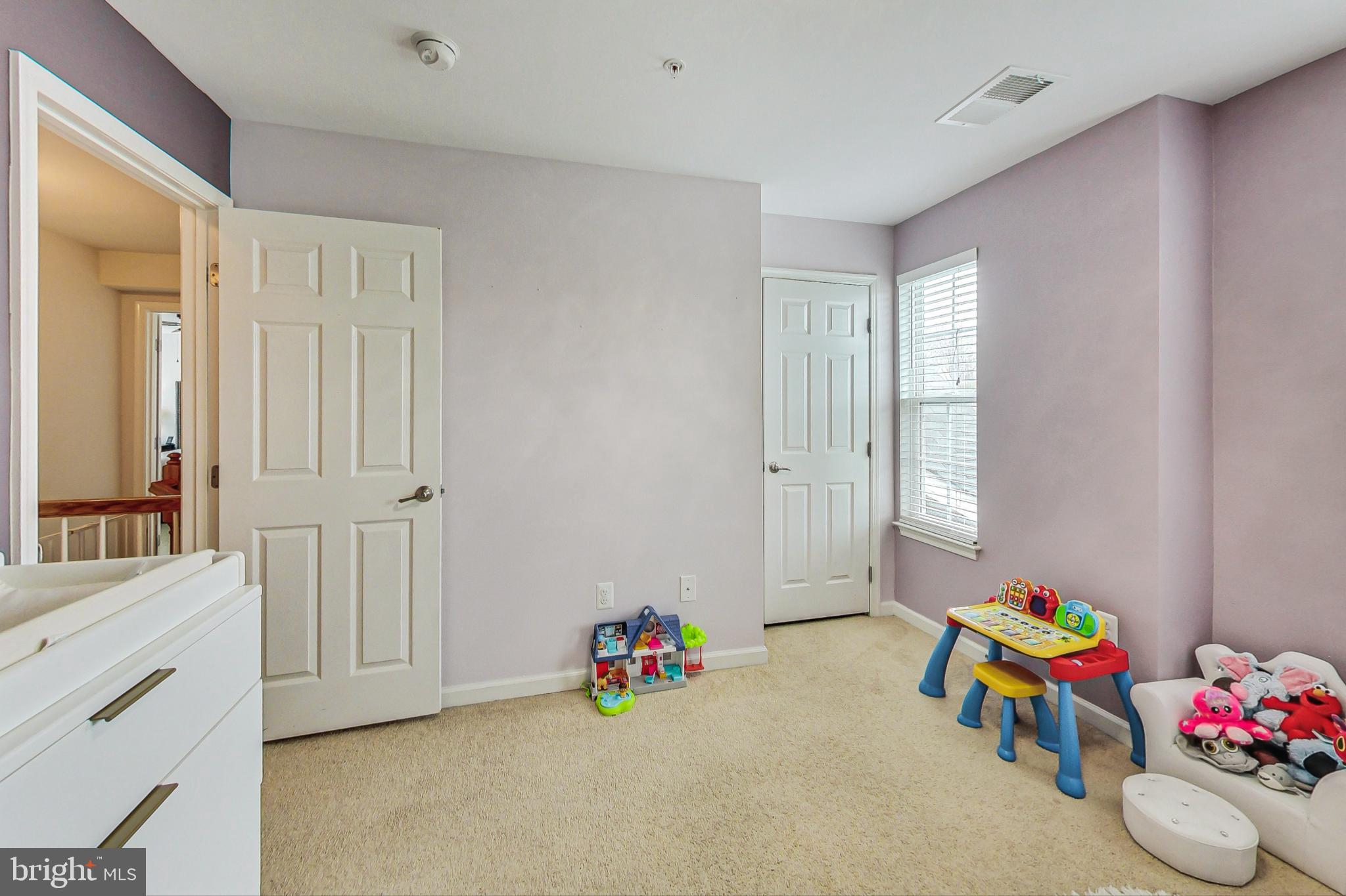 BRENTWOOD - Residential Lease