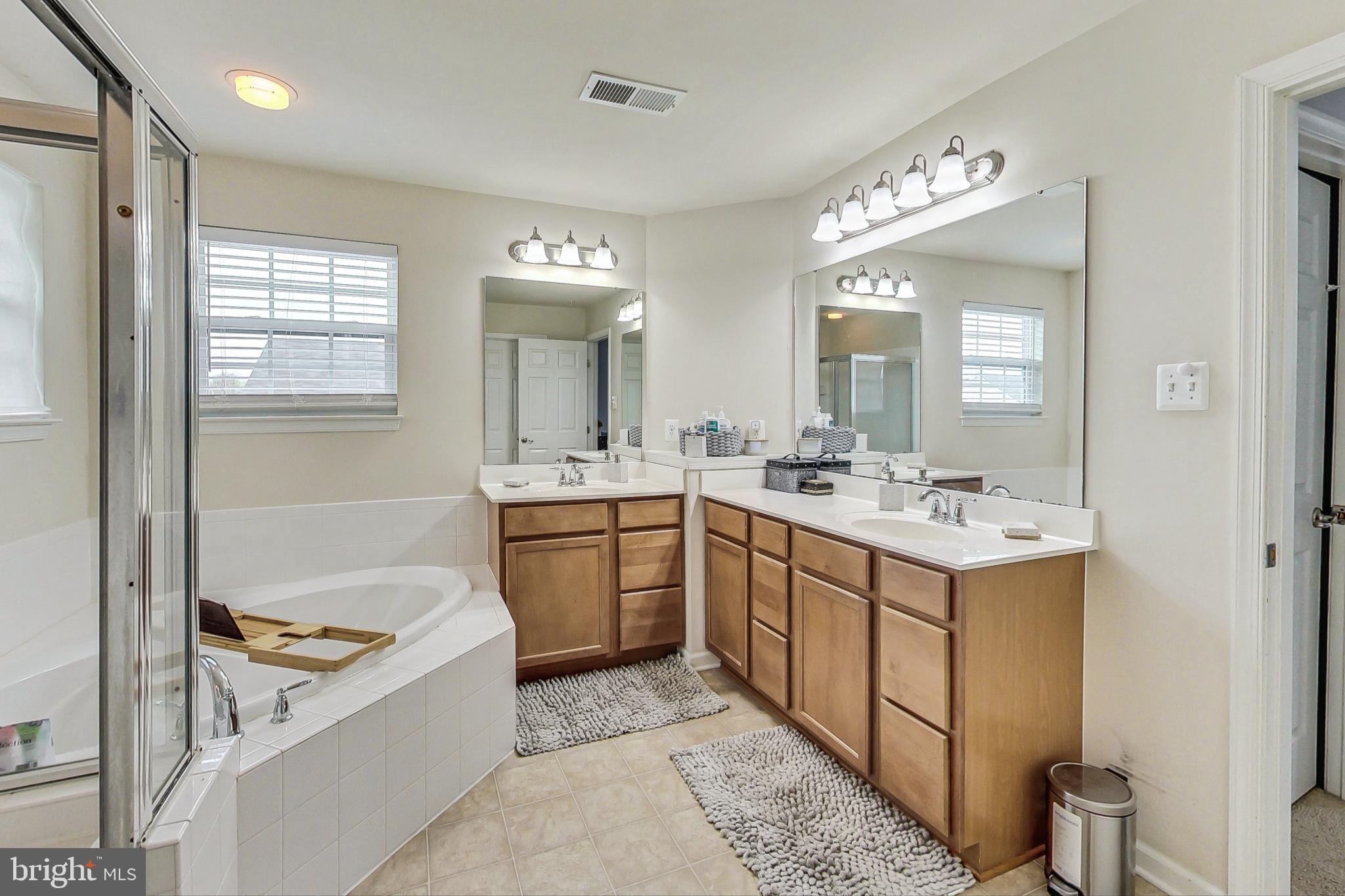 BRENTWOOD - Residential Lease