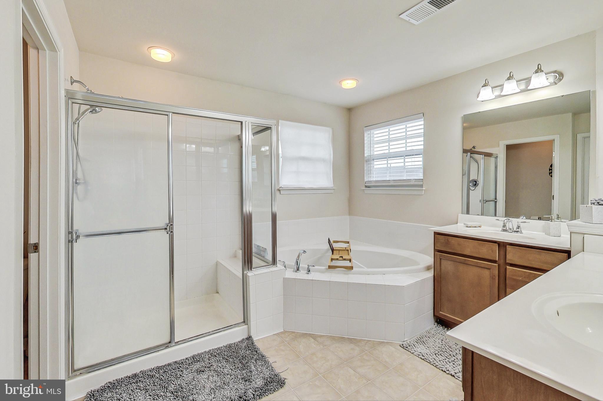 BRENTWOOD - Residential Lease