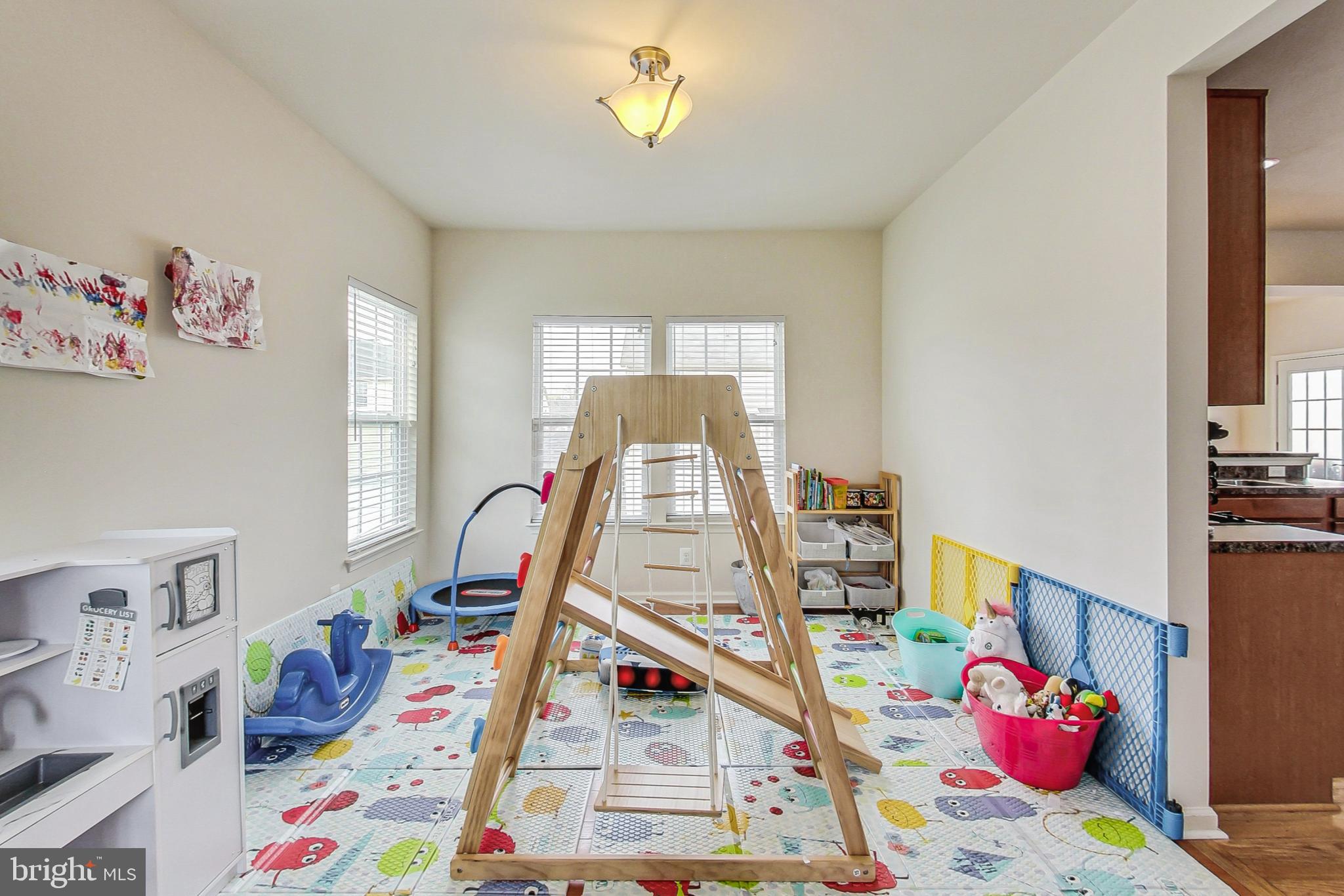 BRENTWOOD - Residential Lease