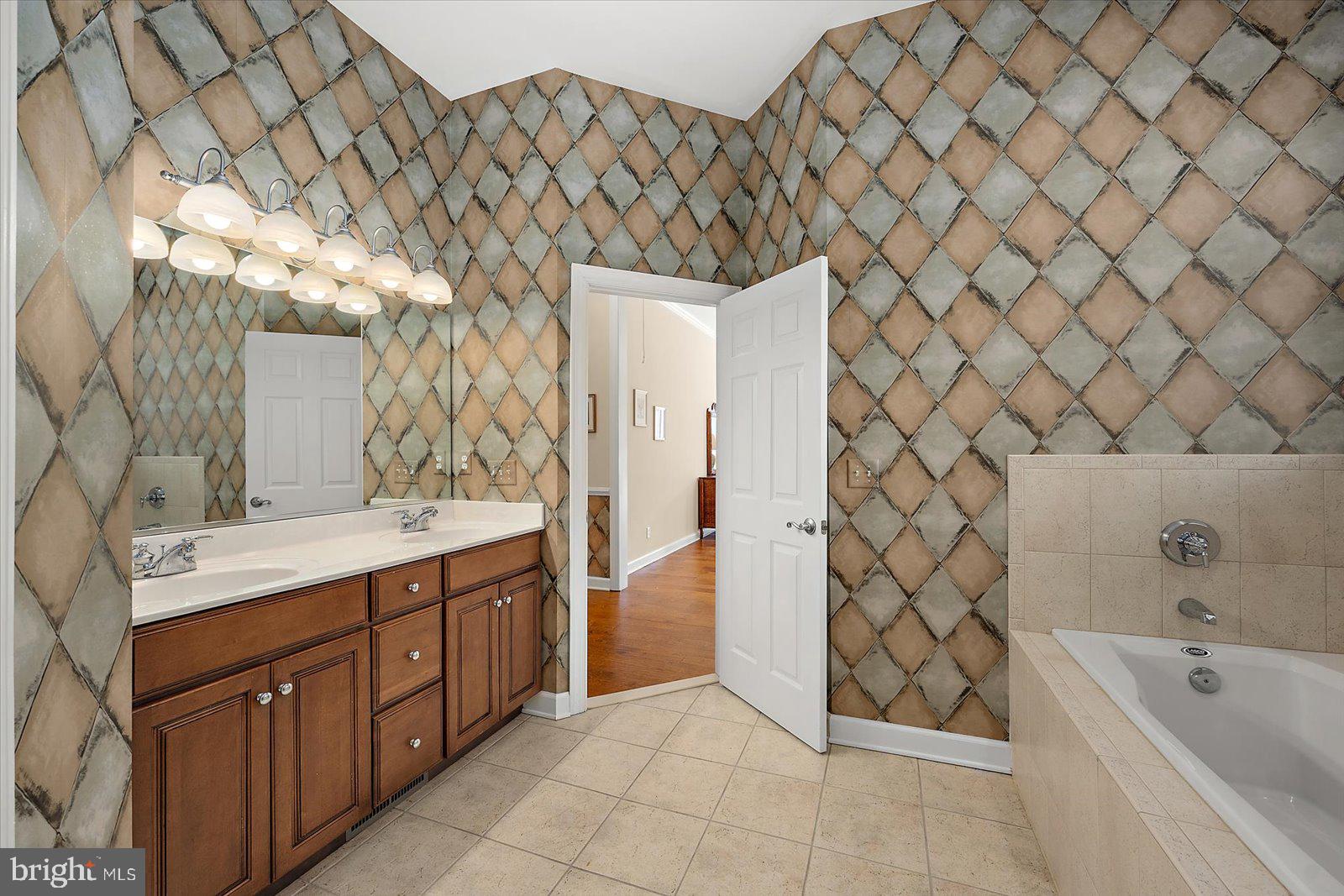 BEAR TRAP - Residential
