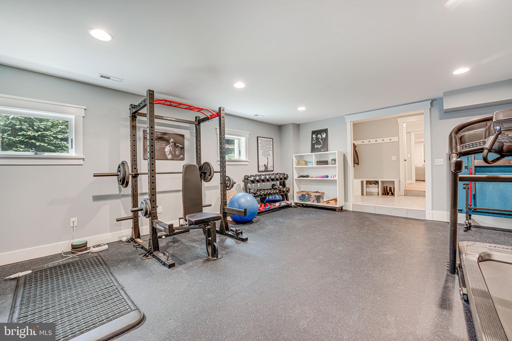 ROSEMONT PARK - Residential