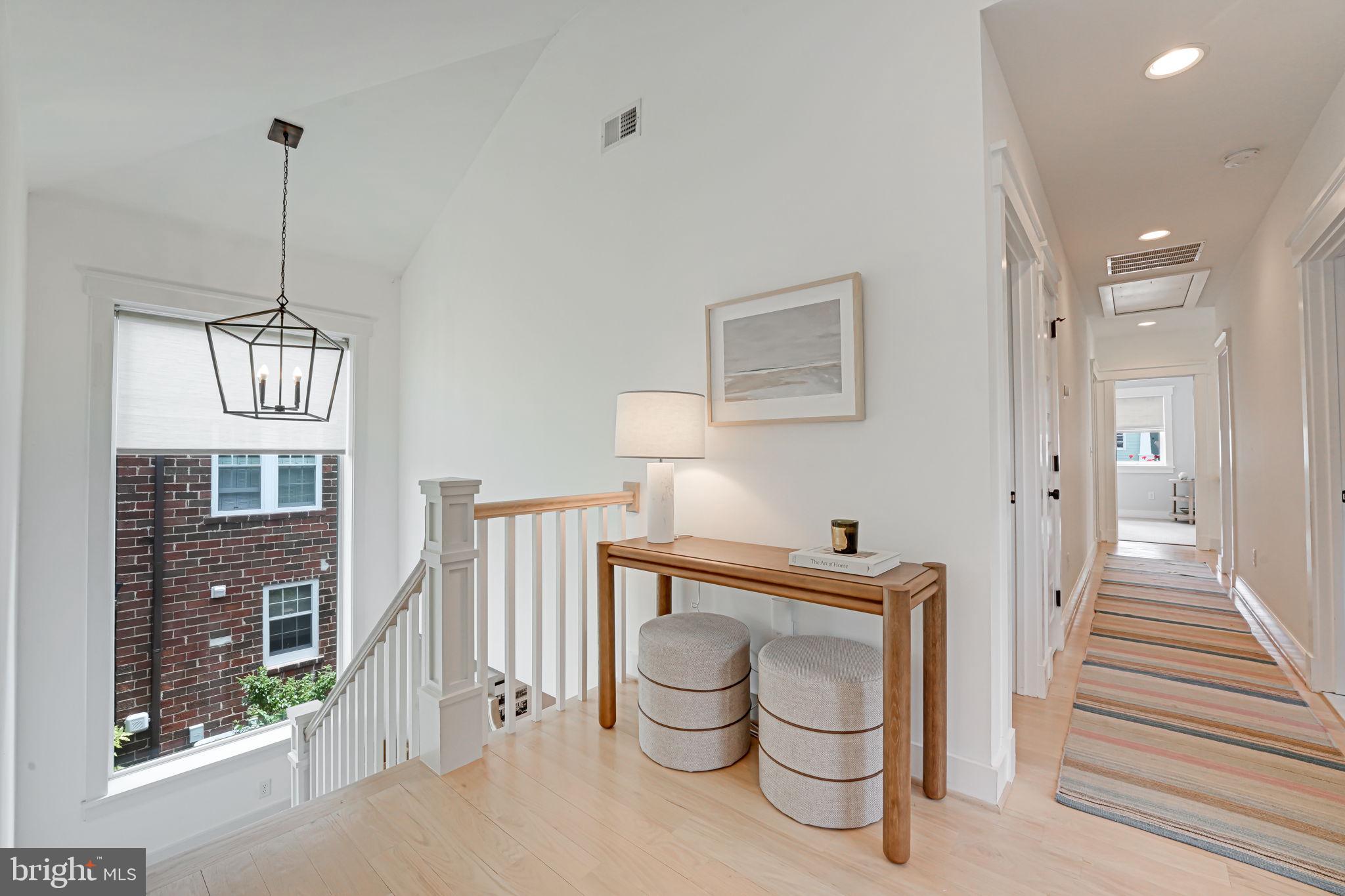 ROSEMONT PARK - Residential