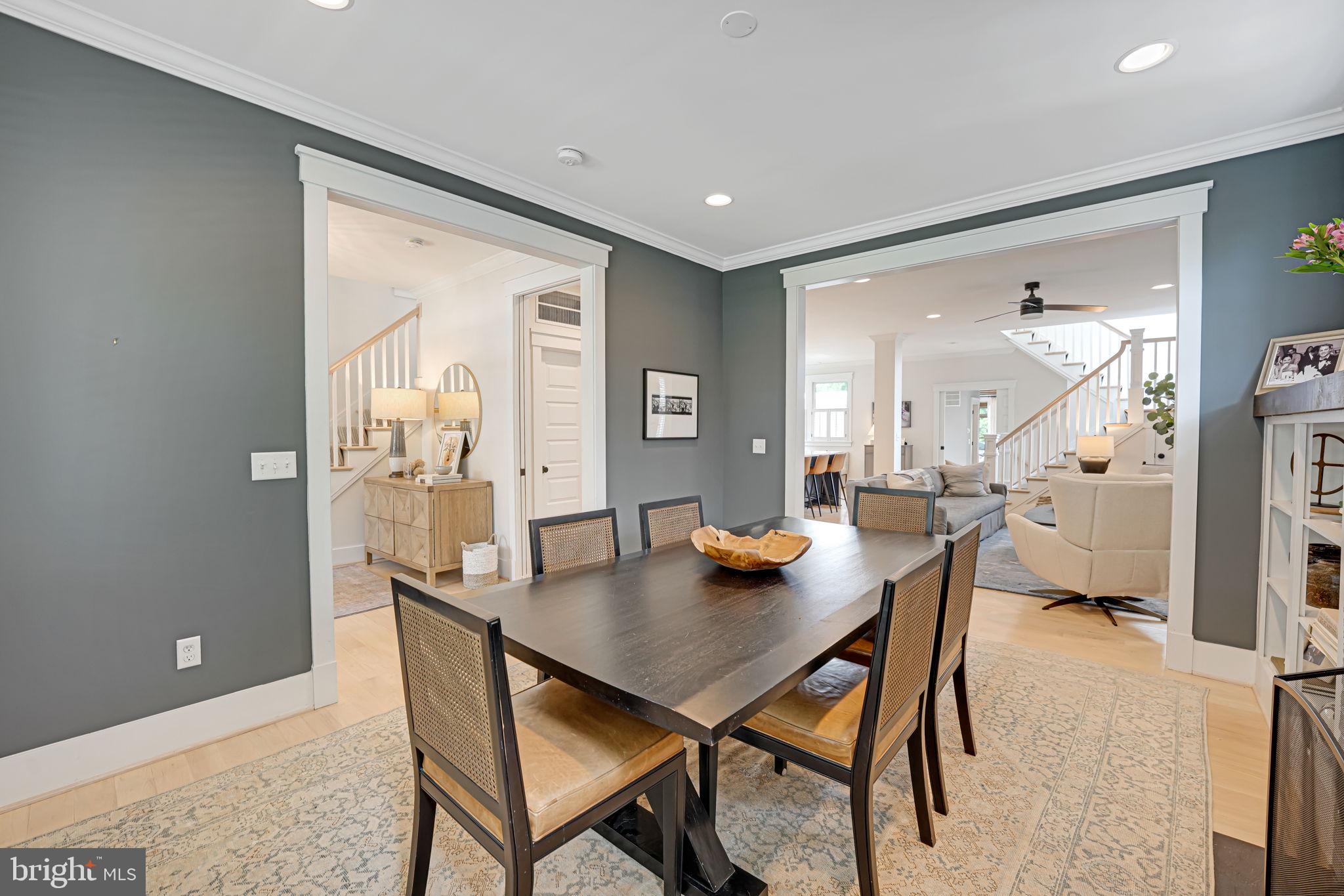 ROSEMONT PARK - Residential