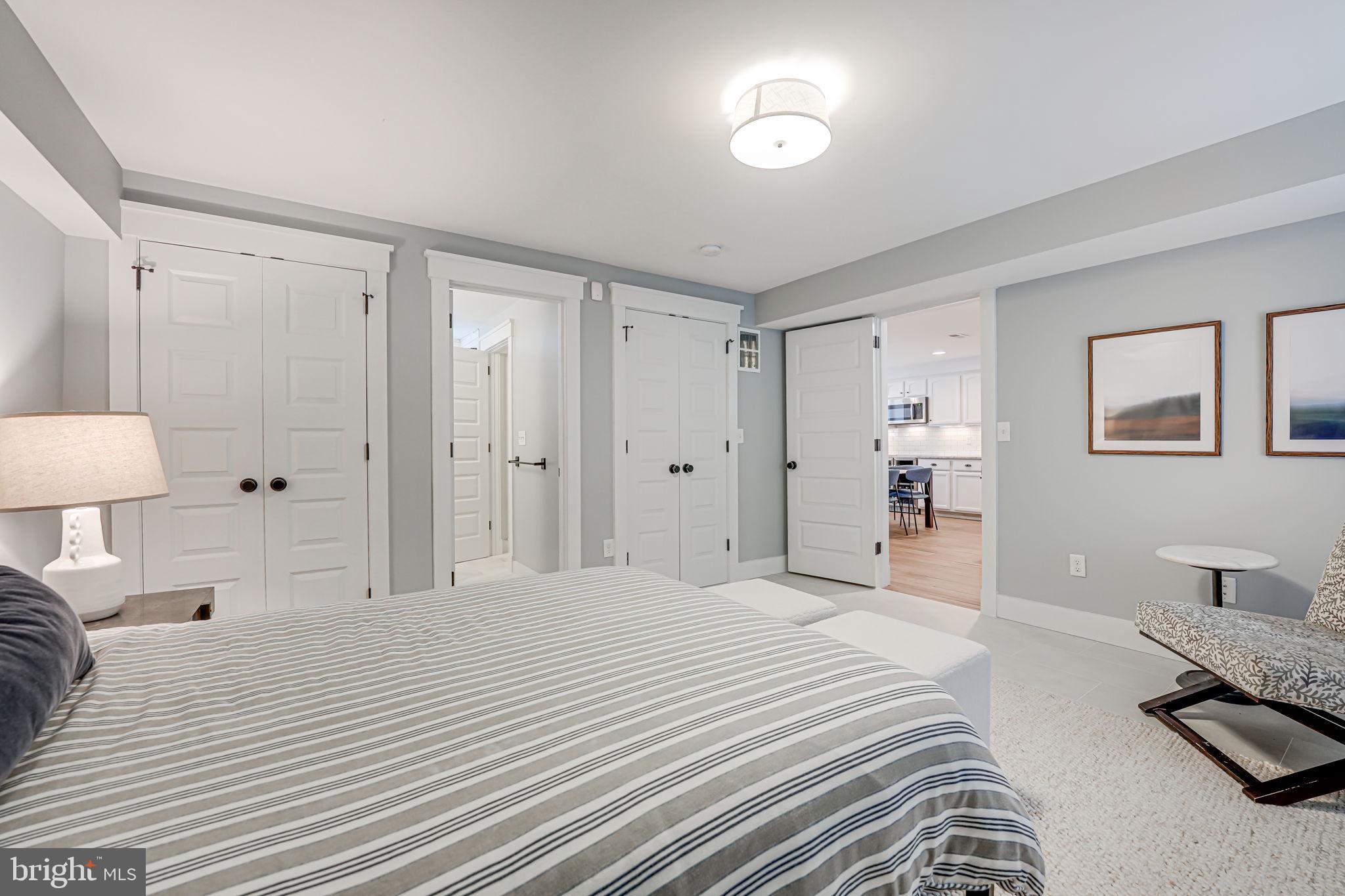 ROSEMONT PARK - Residential