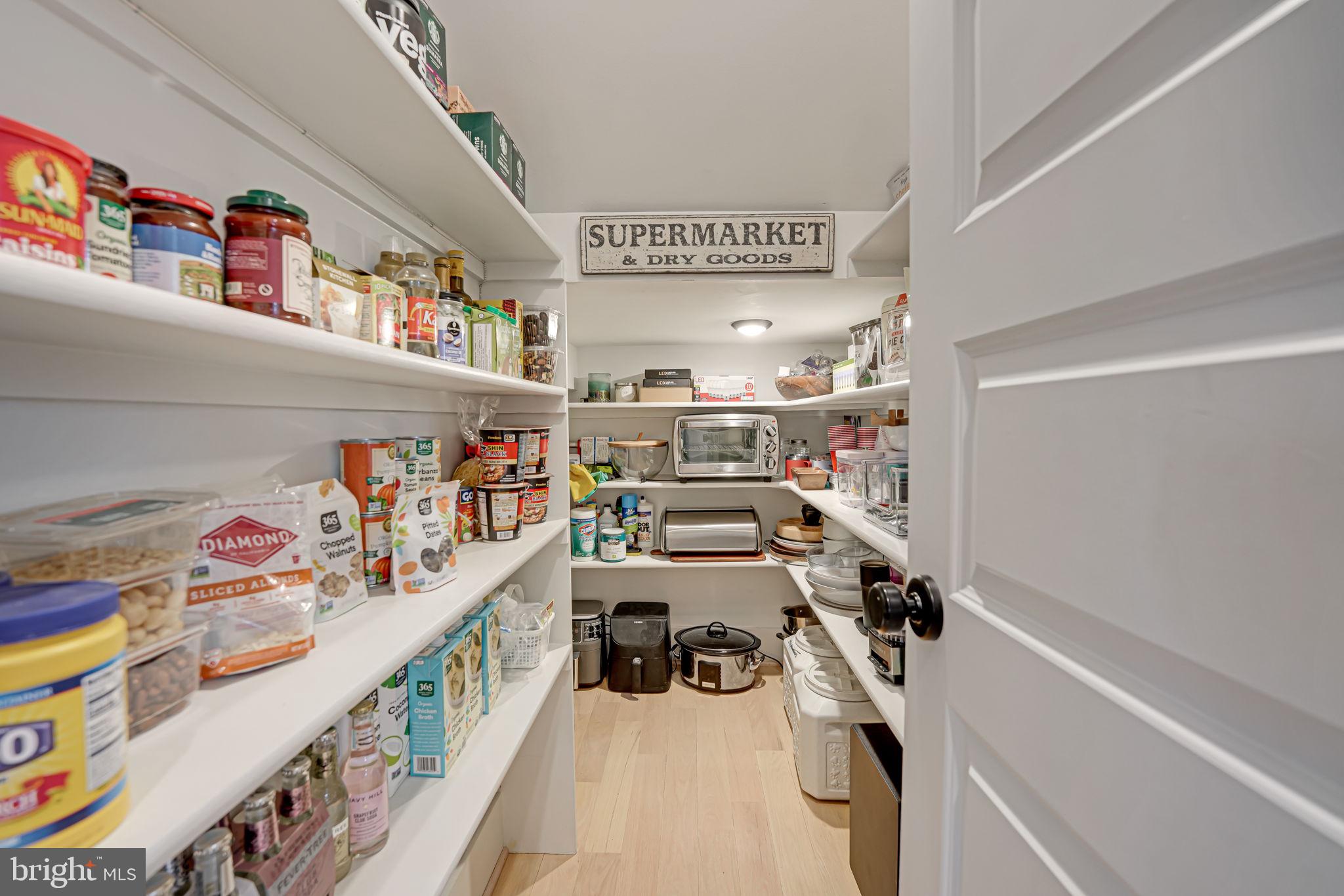 ROSEMONT PARK - Residential