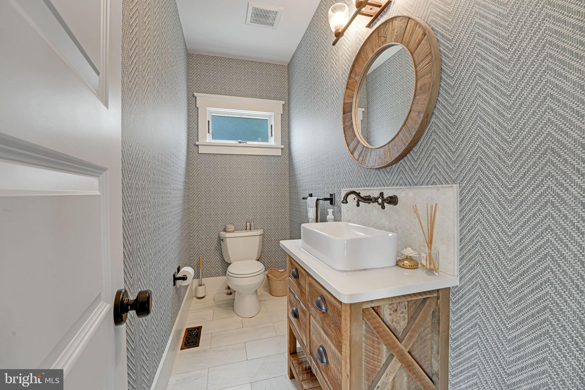 ROSEMONT PARK - Residential