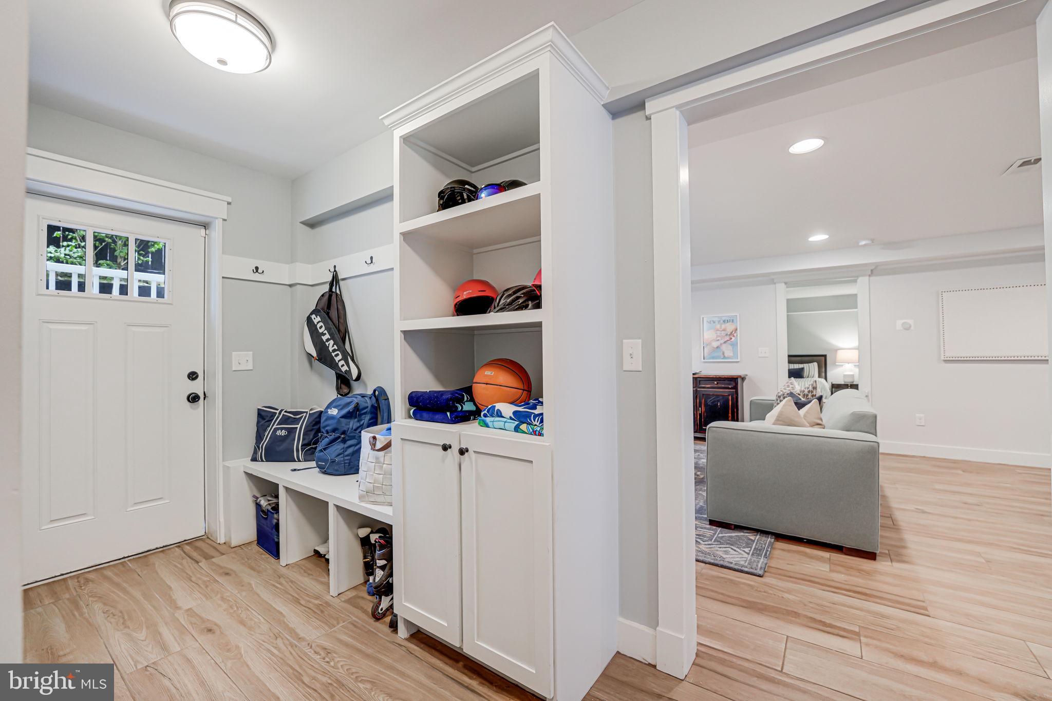 ROSEMONT PARK - Residential