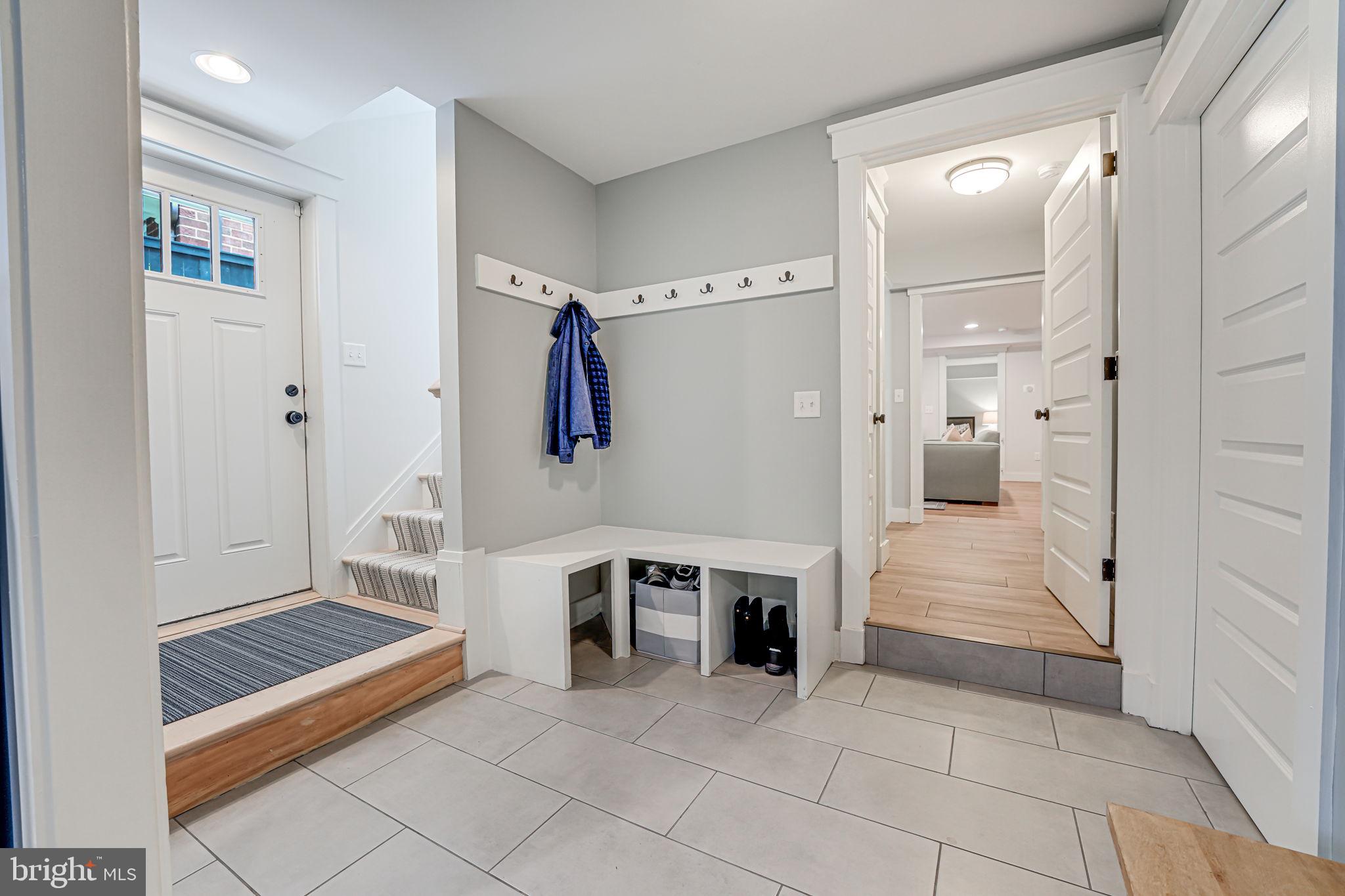 ROSEMONT PARK - Residential