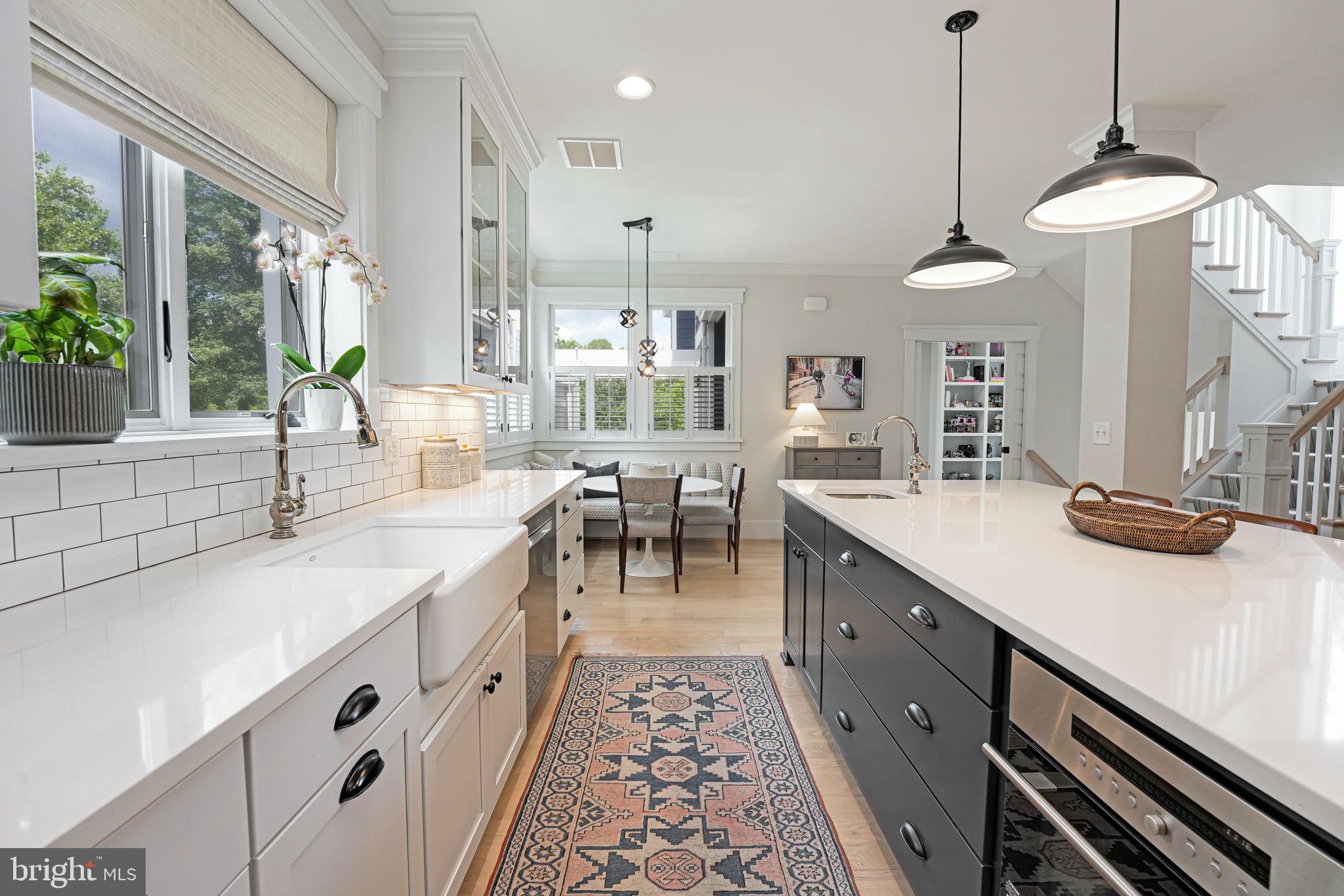 ROSEMONT PARK - Residential