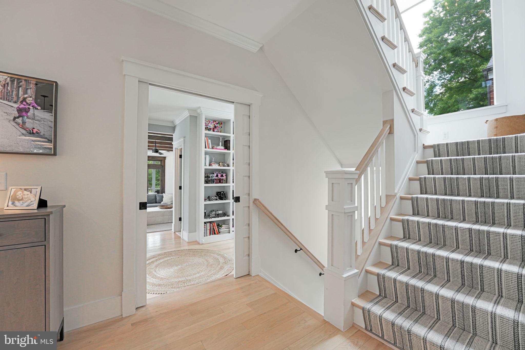 ROSEMONT PARK - Residential