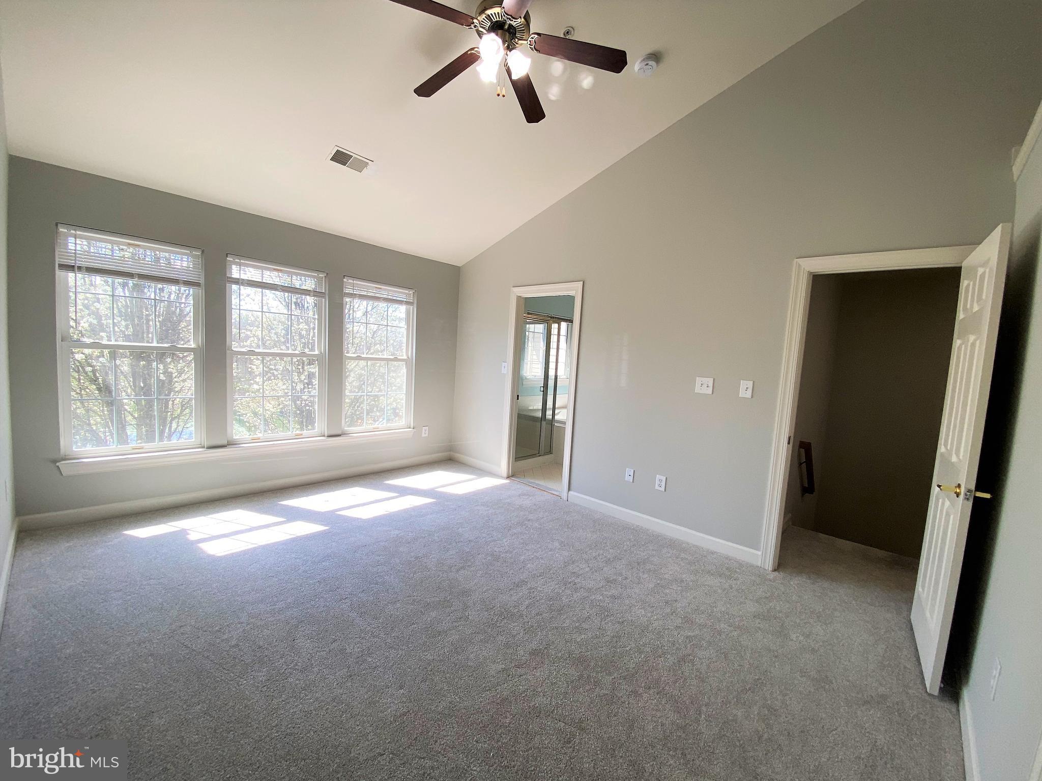 WILLOWS OF POTOMAC - Residential Lease