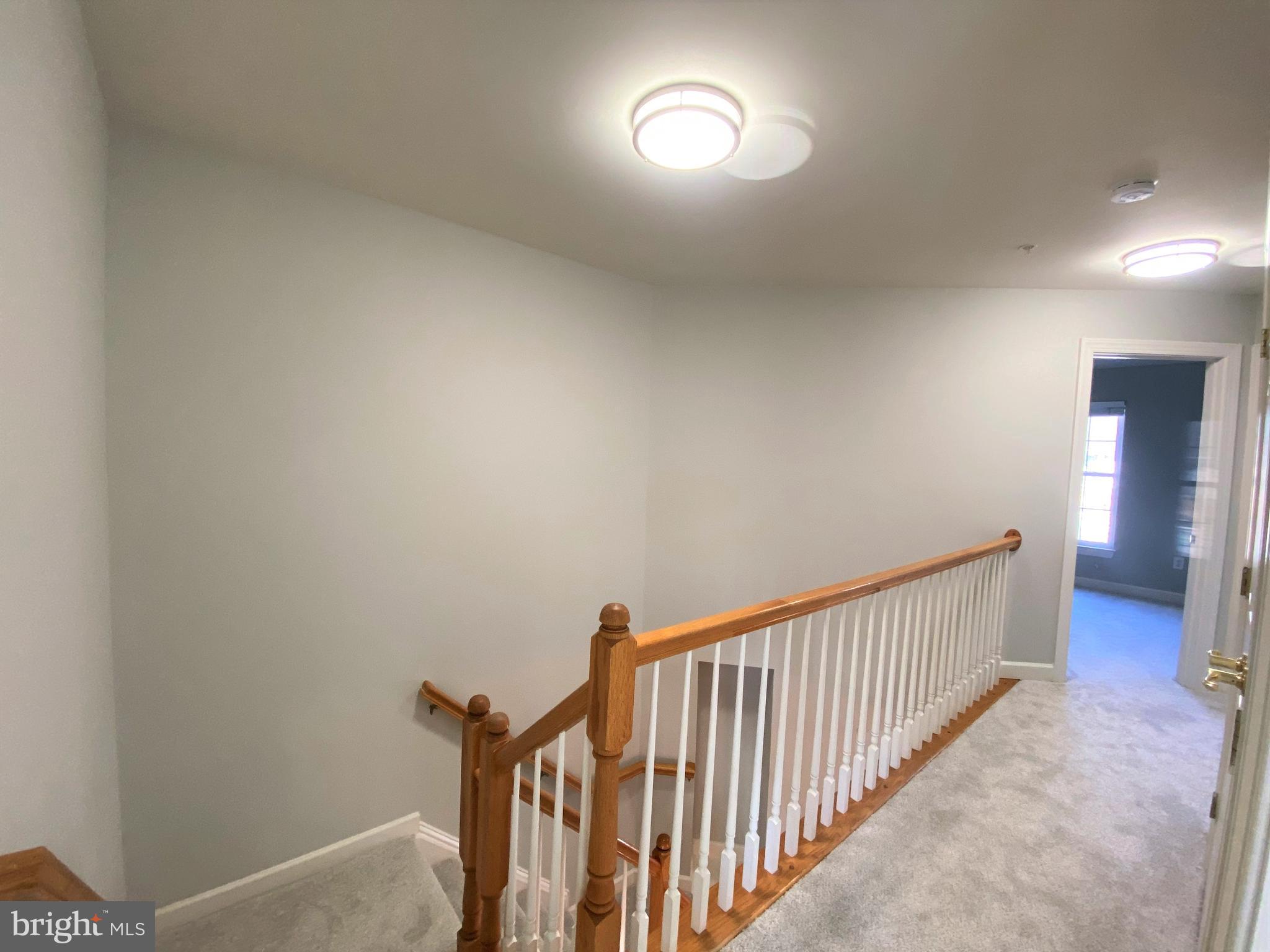 WILLOWS OF POTOMAC - Residential Lease