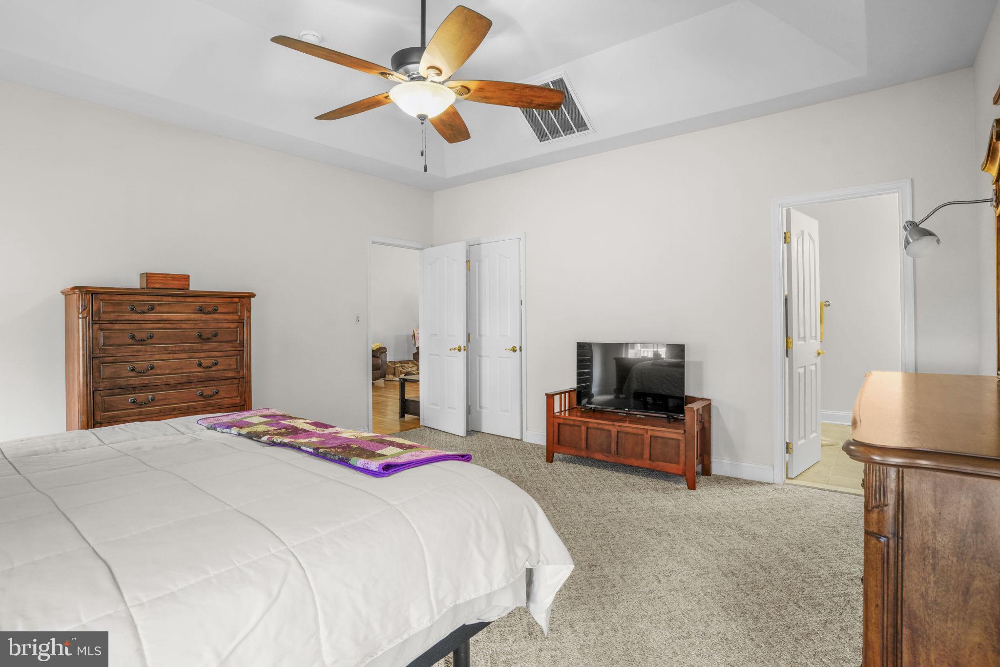 ROUSBY HALL WOODS - Residential