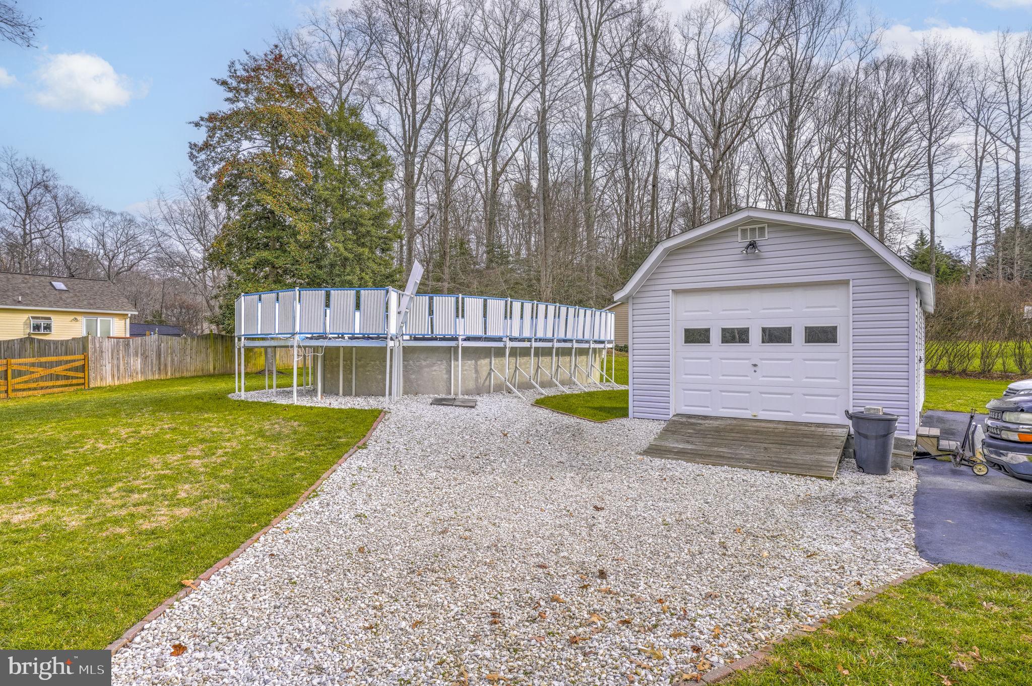 ROUSBY HALL WOODS - Residential