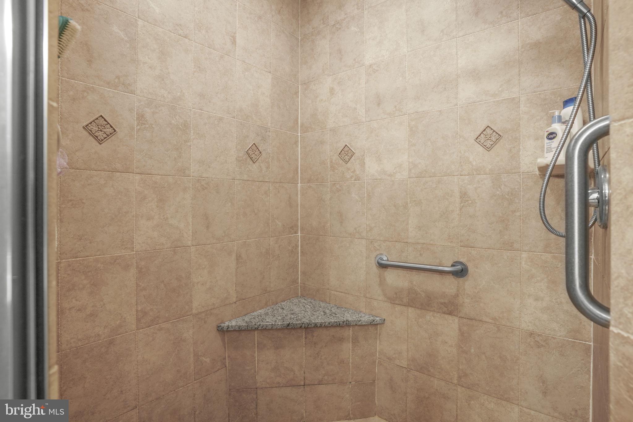 ROUSBY HALL WOODS - Residential